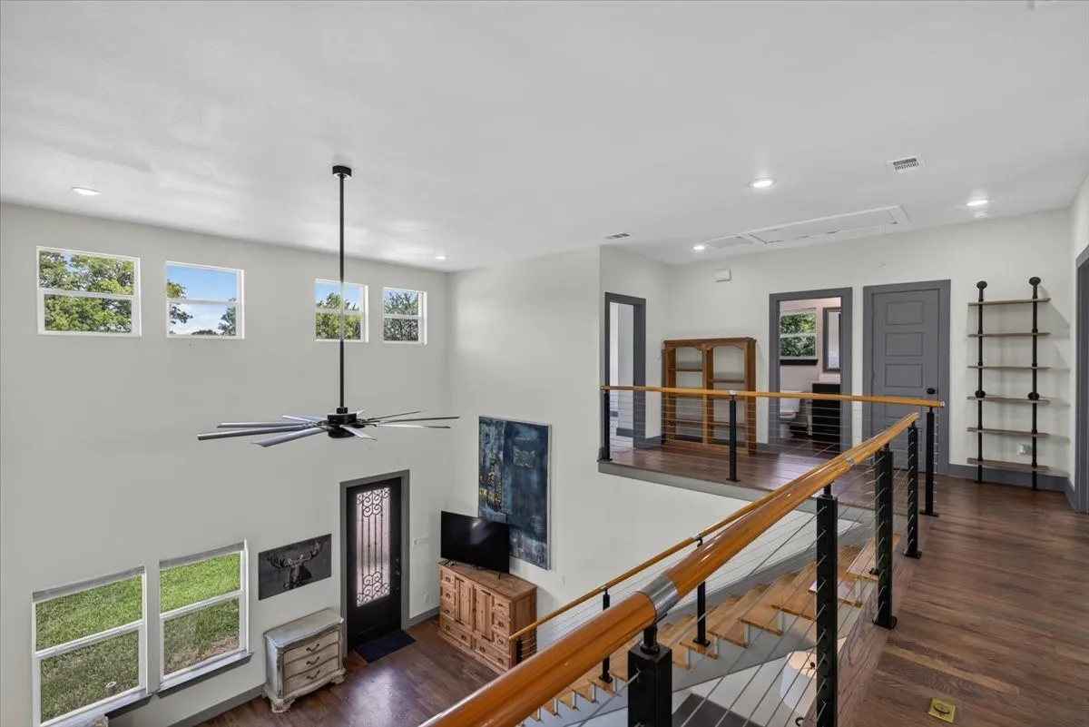 Single Family Residence For Sale in Henderson County , 612 Kontiki Drive, Tool, Texas 75143, 3 Bedrooms, 3 Bathrooms, 2 Garage spaces, 2,340 Sqft, built in 2021, Price $290,000, mls#21332155, Real Estate Agent in Tool, Homes For Sale in Henderson county, Homes For Sale in Tool, Realtor in Tool Texas, Real Estate Brokerage Independent Realty Texas, Luminita Cordes Realtor