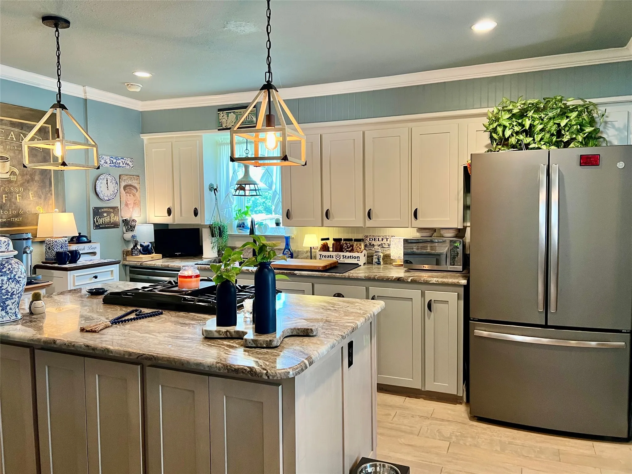 Single Family Residence For Sale in Montague County , 407 Baylor Street, Nocona, Texas 76255, 2 Bedroom, 2 Bathroom, 1 Garage spaces, 1,006 Sqft, built in 1945, mls#21332158, Real Estate Agent in Nocona, Homes For Sale in Montague county, Homes For Sale in Nocona, Realtor in Nocona Texas, Real Estate Brokerage Independent Realty Texas, Luminita Cordes Realtor