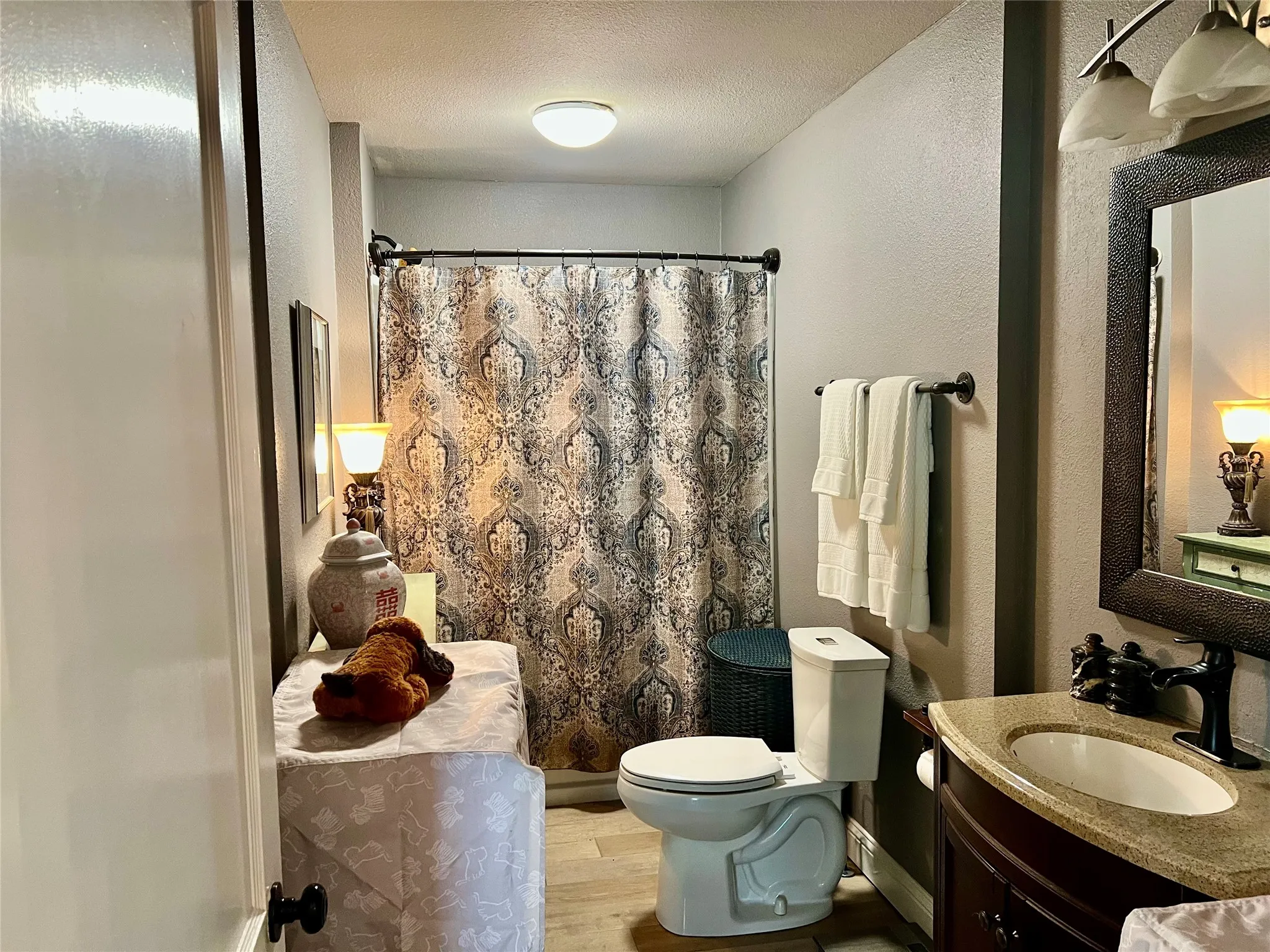 Single Family Residence For Sale in Montague County , 407 Baylor Street, Nocona, Texas 76255, 2 Bedroom, 2 Bathroom, 1 Garage spaces, 1,006 Sqft, built in 1945, mls#21332158, Real Estate Agent in Nocona, Homes For Sale in Montague county, Homes For Sale in Nocona, Realtor in Nocona Texas, Real Estate Brokerage Independent Realty Texas, Luminita Cordes Realtor