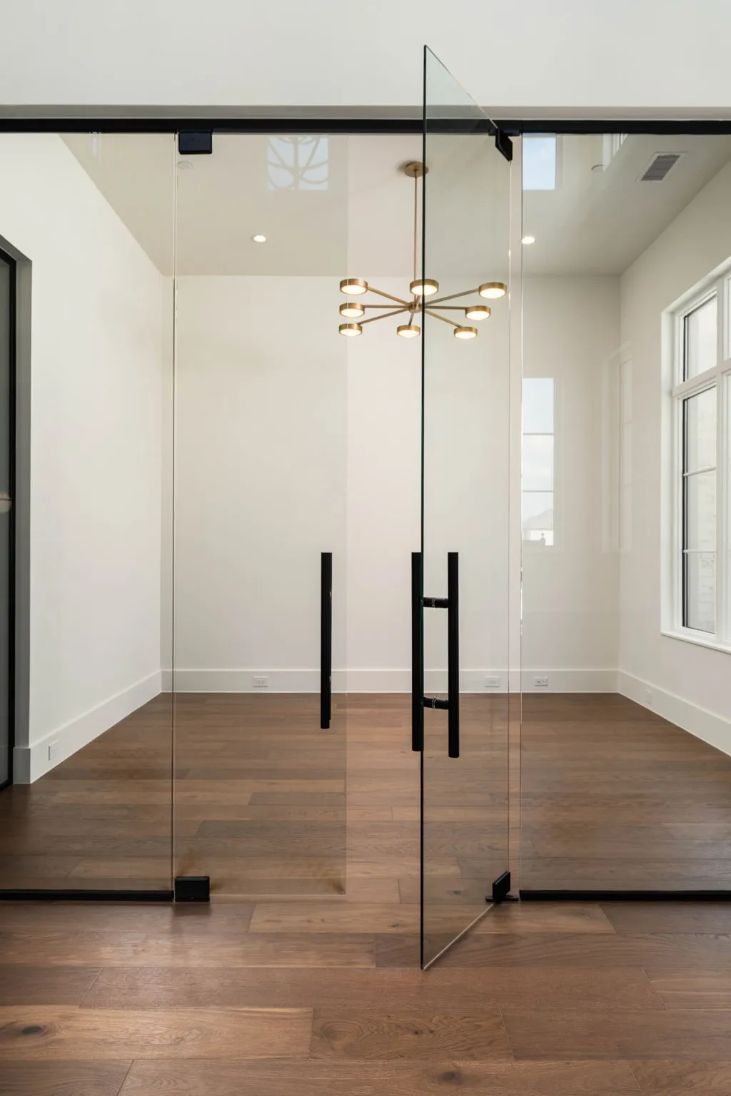 Single Family Residence For Sale in Tarrant County , 113 Murano Place, Southlake, Texas 76092, 5 Bedroom, 7 Bathroom, 2 Garage spaces, 4,635 Sqft, built in 2026, mls#21304041, Real Estate Agent in Southlake, Homes For Sale in Tarrant county, Homes For Sale in Southlake, Realtor in Southlake Texas, Real Estate Brokerage Independent Realty Texas, Luminita Cordes Realtor