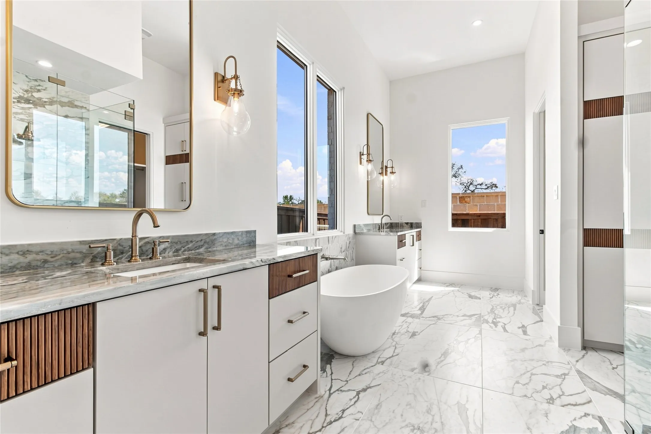 Single Family Residence For Sale in Tarrant County , 113 Murano Place, Southlake, Texas 76092, 5 Bedroom, 7 Bathroom, 2 Garage spaces, 4,635 Sqft, built in 2026, mls#21304041, Real Estate Agent in Southlake, Homes For Sale in Tarrant county, Homes For Sale in Southlake, Realtor in Southlake Texas, Real Estate Brokerage Independent Realty Texas, Luminita Cordes Realtor