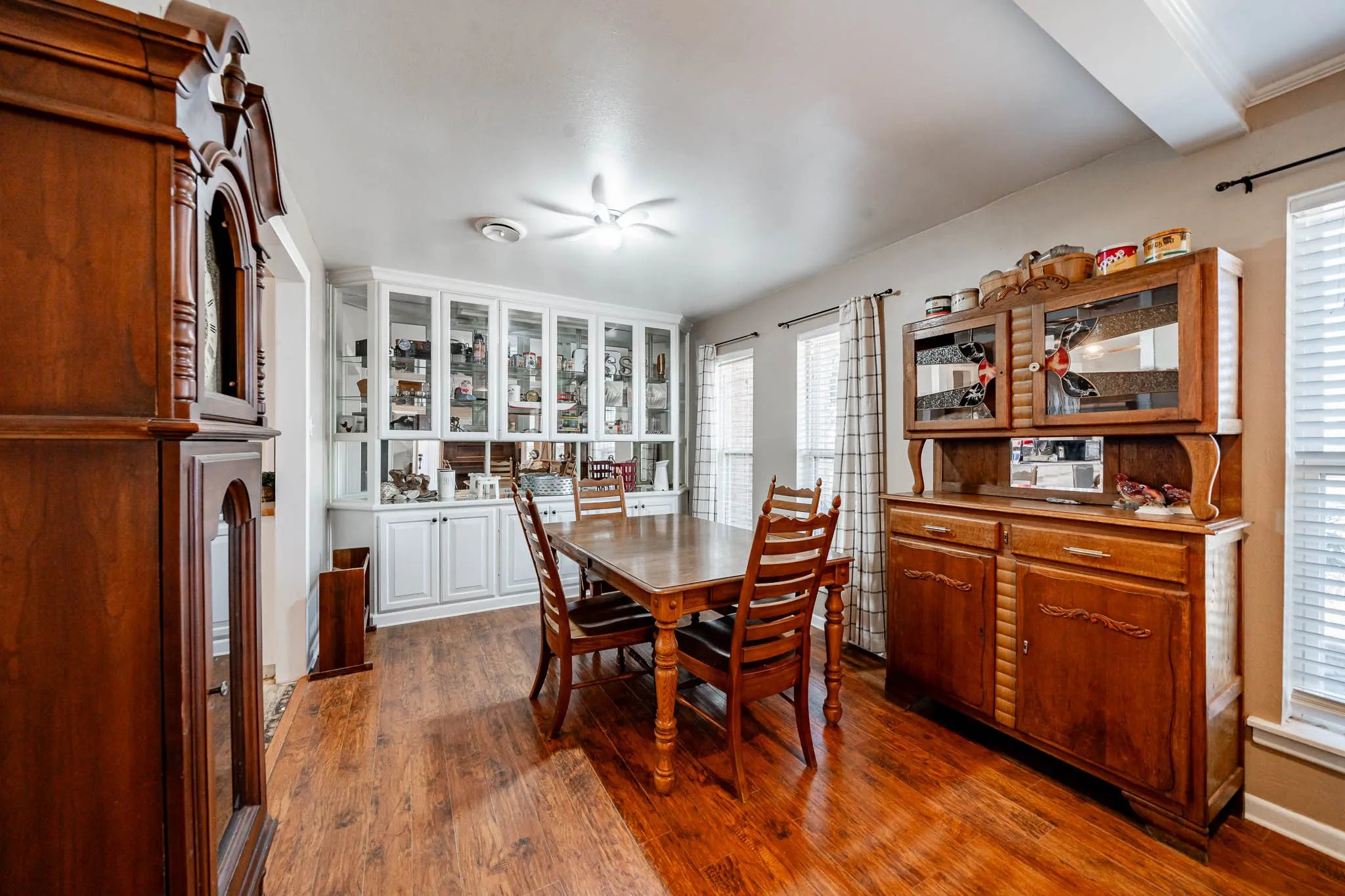 Single Family Residence For Sale in Fisher County , 510 N Elizabeth Avenue, Rotan, Texas 79546, 4 Bedrooms, 3 Bathrooms, 1 Garage spaces, 3,183 Sqft, built in 1966, Price $247,000, mls#21308625, Real Estate Agent in Rotan, Homes For Sale in Fisher county, Homes For Sale in Rotan, Realtor in Rotan Texas, Real Estate Brokerage Independent Realty Texas, Luminita Cordes Realtor