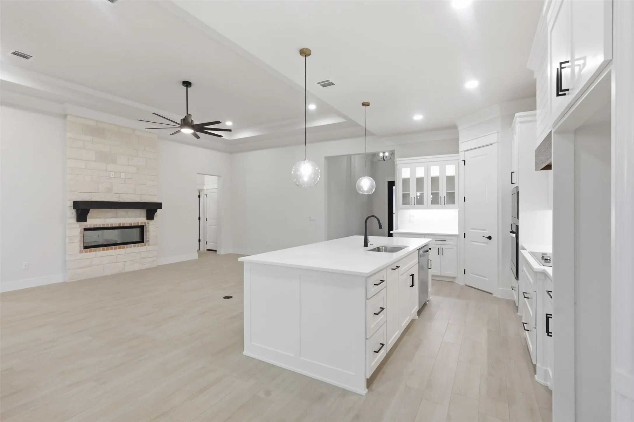 Single Family Residence For Sale in Hood County , 2714 Village Road, Granbury, Texas 76049, 4 Bedroom, 3 Bathroom, 3 Garage spaces, 2,515 Sqft, built in 2026, mls#21321100, Real Estate Agent in Granbury, Homes For Sale in Hood county, Homes For Sale in Granbury, Realtor in Granbury Texas, Real Estate Brokerage Independent Realty Texas, Luminita Cordes Realtor