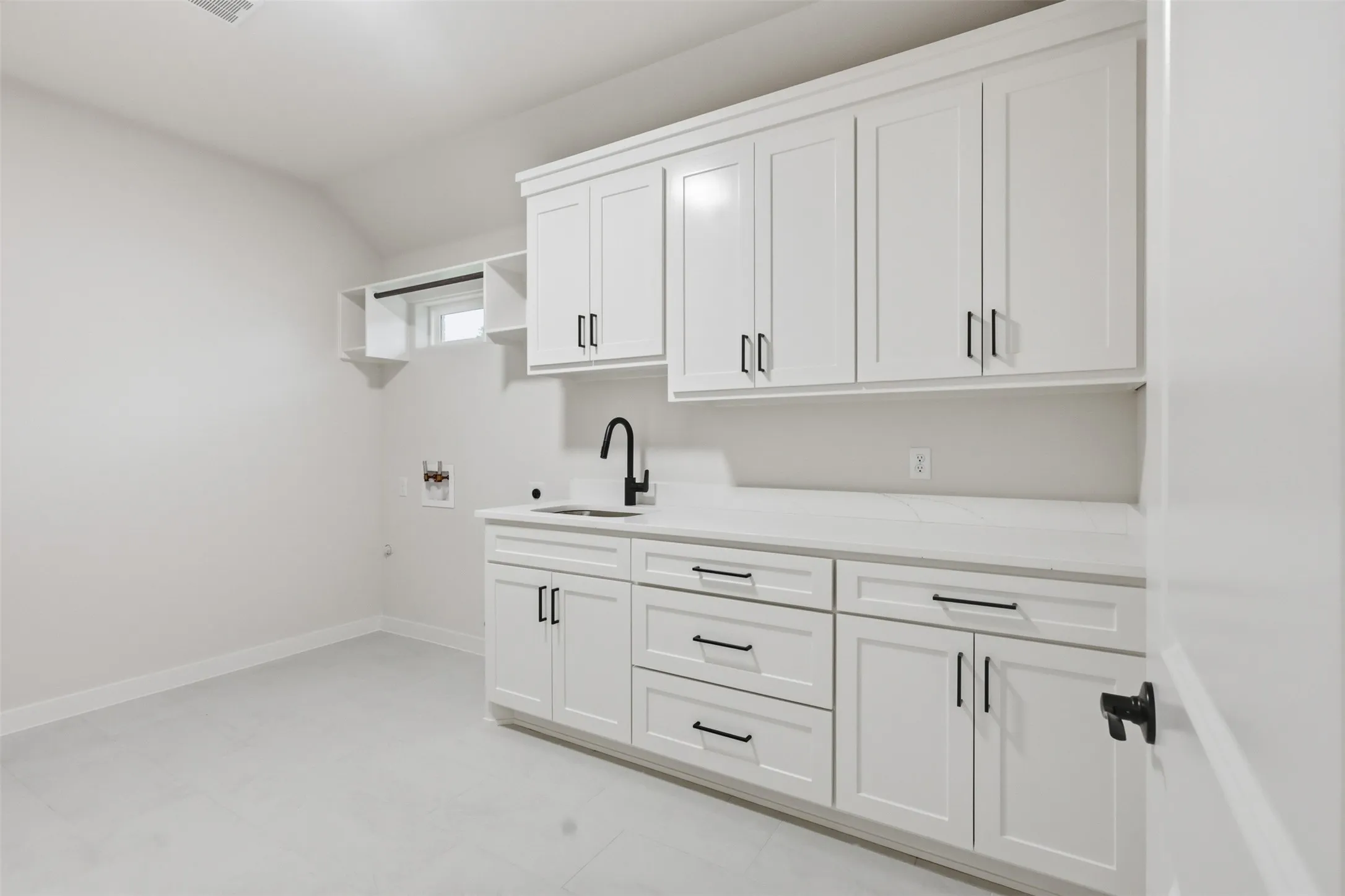 Single Family Residence For Sale in Hood County , 2714 Village Road, Granbury, Texas 76049, 4 Bedroom, 3 Bathroom, 3 Garage spaces, 2,515 Sqft, built in 2026, mls#21321100, Real Estate Agent in Granbury, Homes For Sale in Hood county, Homes For Sale in Granbury, Realtor in Granbury Texas, Real Estate Brokerage Independent Realty Texas, Luminita Cordes Realtor