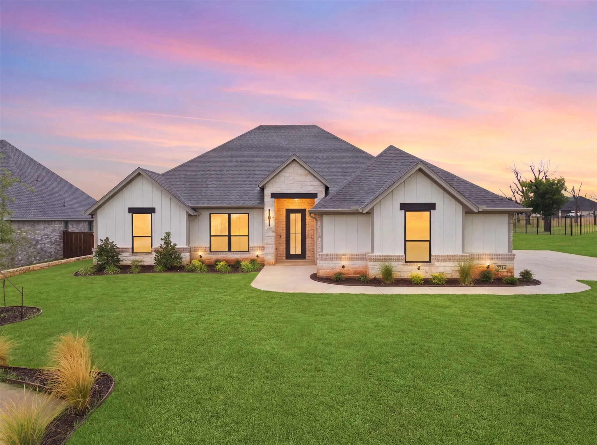 Single Family Residence For Sale in Hood County , 2714 Village Road, Granbury, Texas 76049, 4 Bedroom, 3 Bathroom, 3 Garage spaces, 2,515 Sqft, built in 2026, mls#21321100, Real Estate Agent in Granbury, Homes For Sale in Hood county, Homes For Sale in Granbury, Realtor in Granbury Texas, Real Estate Brokerage Independent Realty Texas, Luminita Cordes Realtor