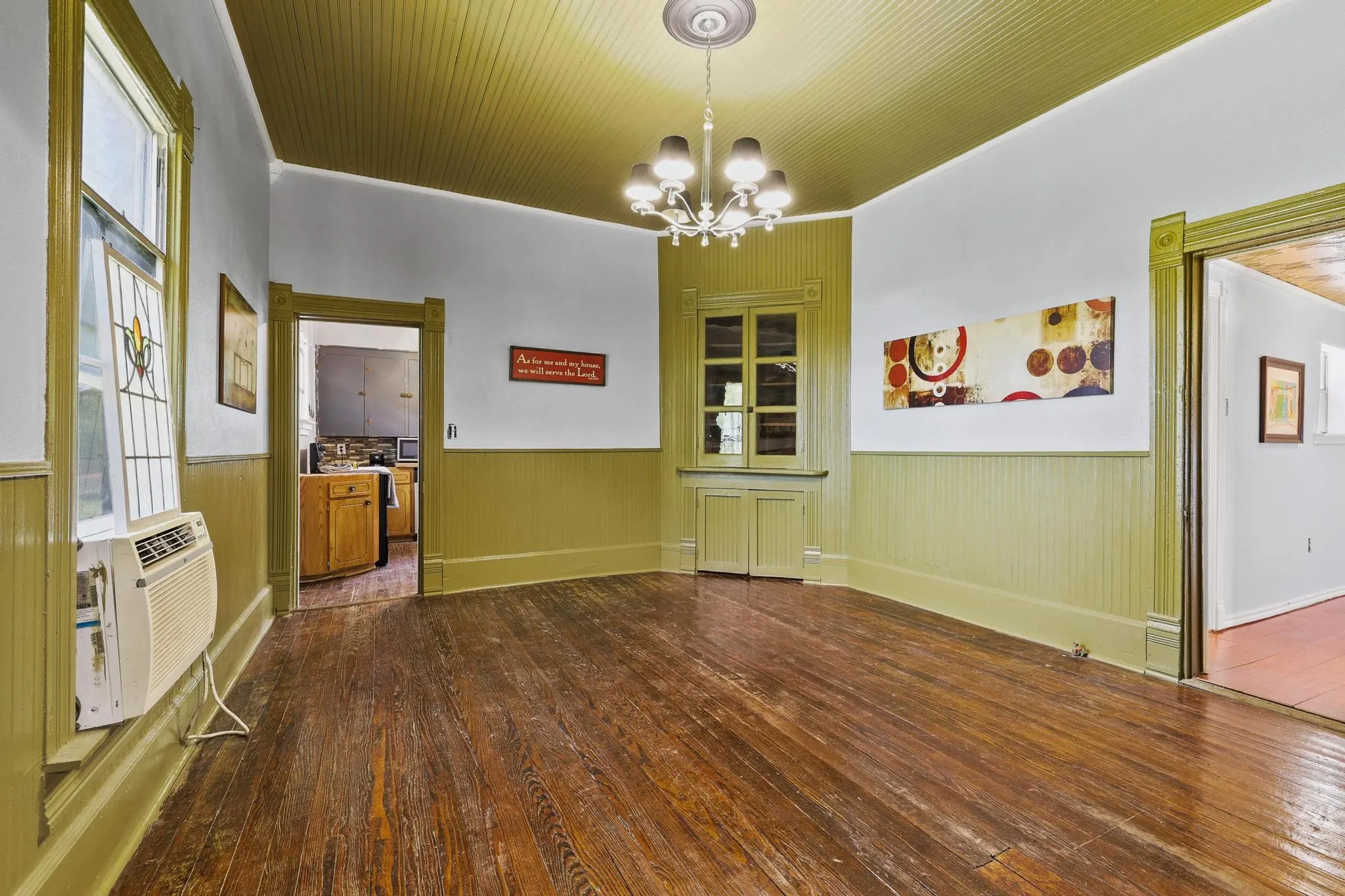 Single Family Residence For Sale in Grayson County , 4453 Fm 902, Howe, Texas 75459, 4 Bedrooms, 3 Bathrooms, 2 Garage spaces, 2,235 Sqft, built in 1960, Price $499,900, mls#21330172, Real Estate Agent in Howe, Homes For Sale in Grayson county, Homes For Sale in Howe, Realtor in Howe Texas, Real Estate Brokerage Independent Realty Texas, Luminita Cordes Realtor
