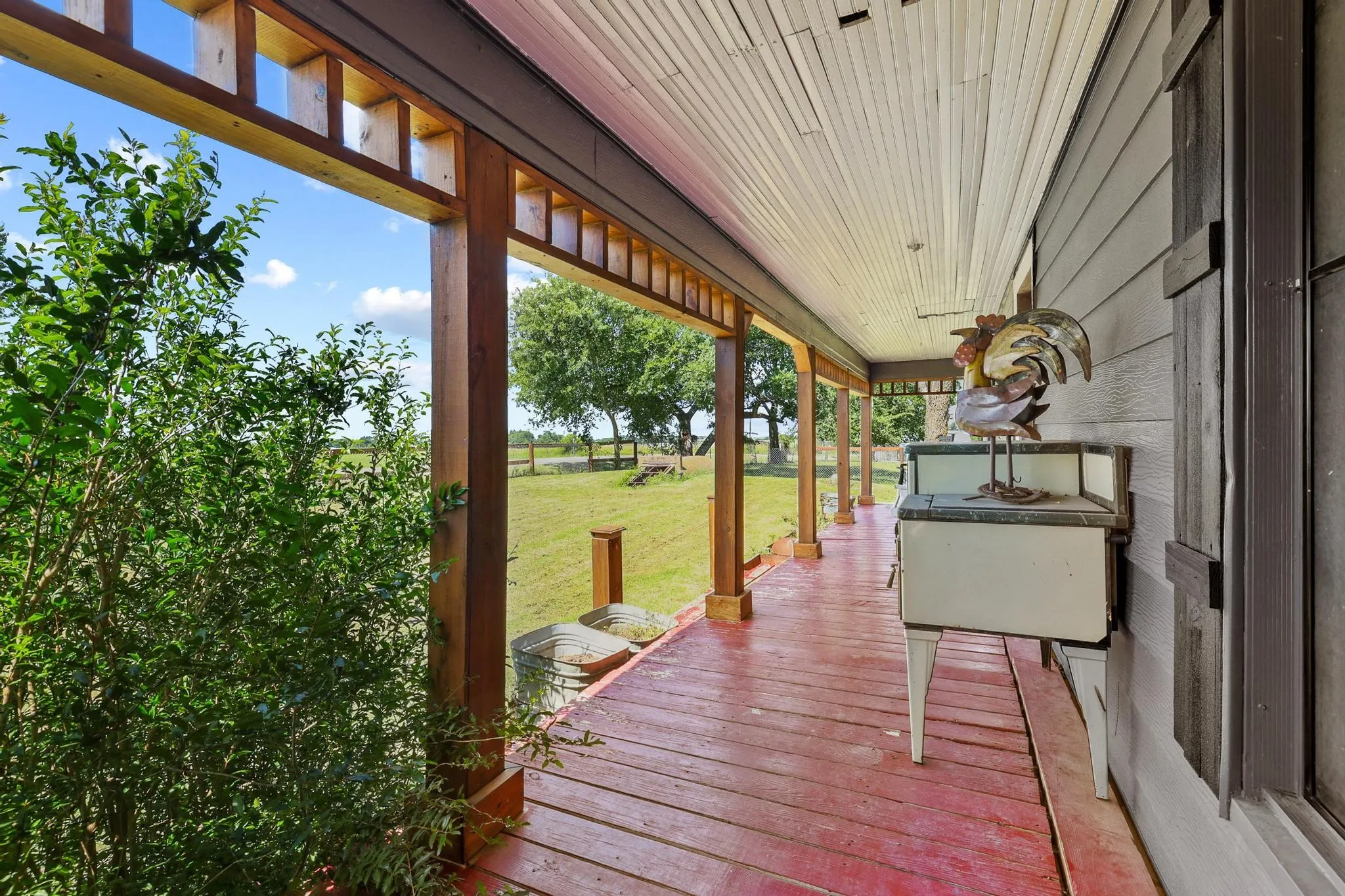 Single Family Residence For Sale in Grayson County , 4453 Fm 902, Howe, Texas 75459, 4 Bedrooms, 3 Bathrooms, 2 Garage spaces, 2,235 Sqft, built in 1960, Price $499,900, mls#21330172, Real Estate Agent in Howe, Homes For Sale in Grayson county, Homes For Sale in Howe, Realtor in Howe Texas, Real Estate Brokerage Independent Realty Texas, Luminita Cordes Realtor