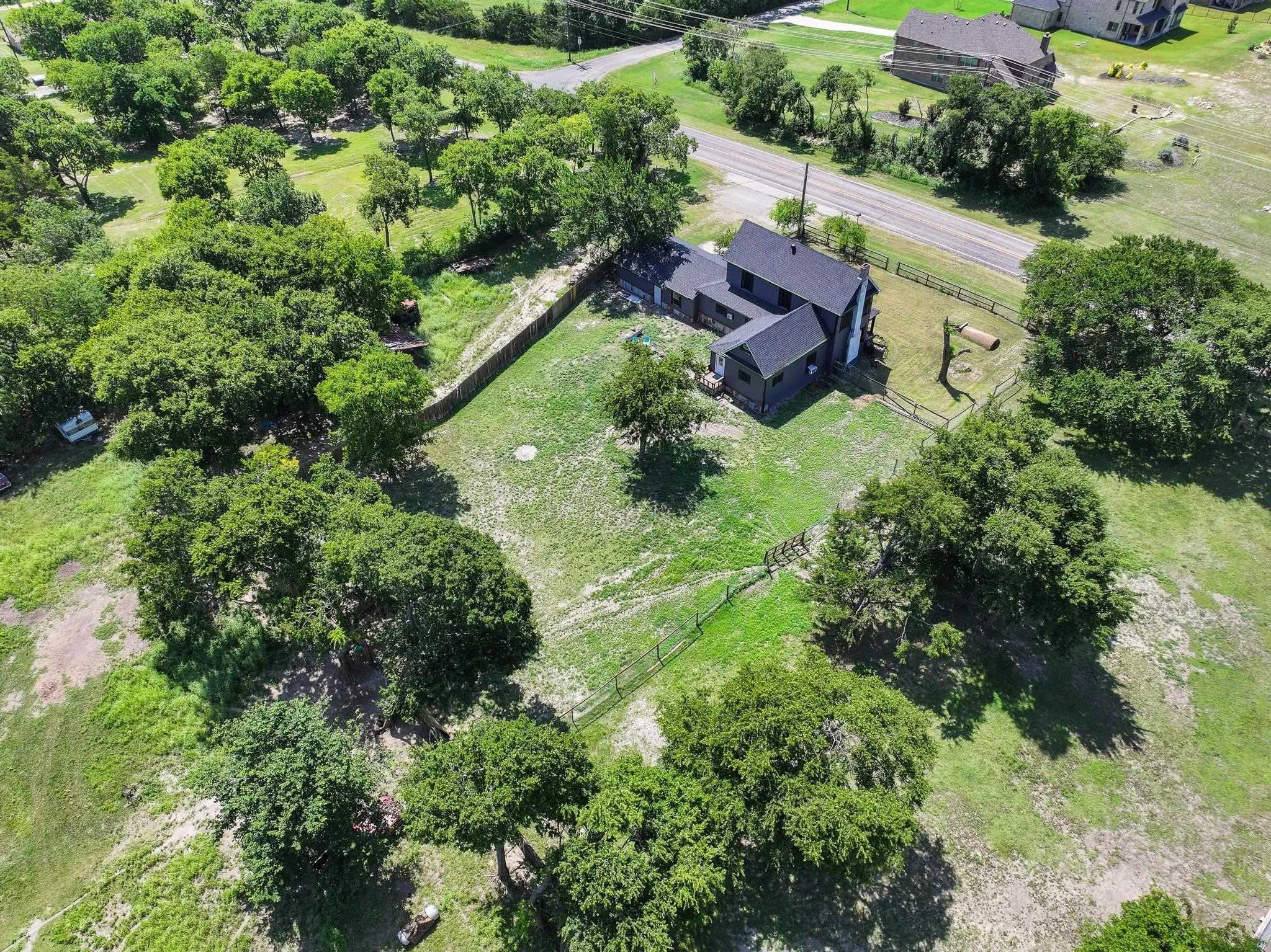 Single Family Residence For Sale in Grayson County , 4453 Fm 902, Howe, Texas 75459, 4 Bedrooms, 3 Bathrooms, 2 Garage spaces, 2,235 Sqft, built in 1960, Price $499,900, mls#21330172, Real Estate Agent in Howe, Homes For Sale in Grayson county, Homes For Sale in Howe, Realtor in Howe Texas, Real Estate Brokerage Independent Realty Texas, Luminita Cordes Realtor