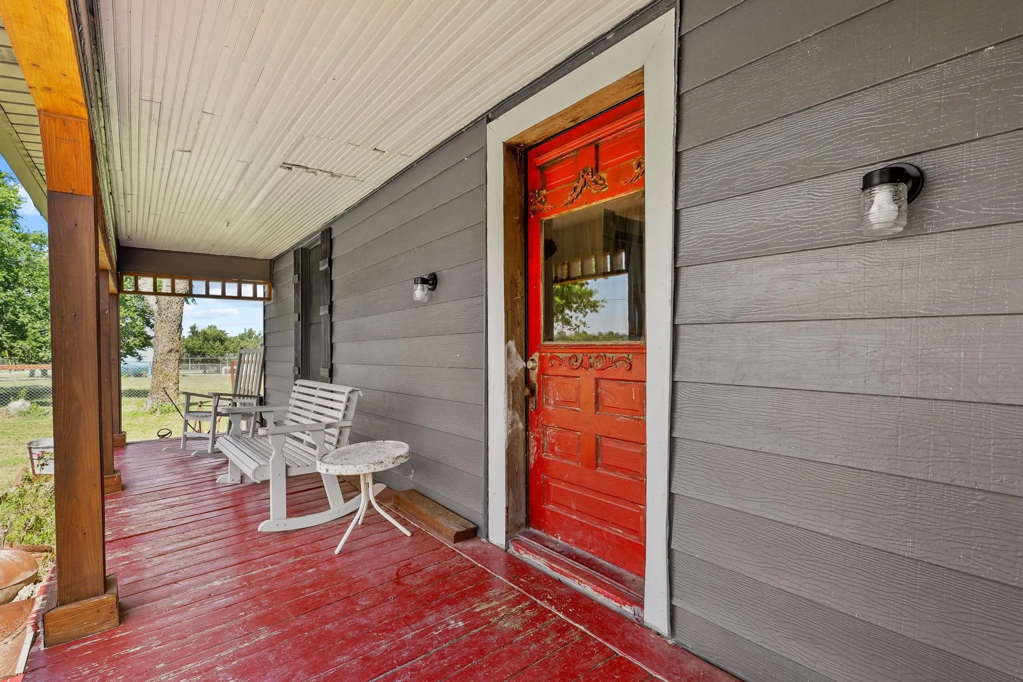 Single Family Residence For Sale in Grayson County , 4453 Fm 902, Howe, Texas 75459, 4 Bedrooms, 3 Bathrooms, 2 Garage spaces, 2,235 Sqft, built in 1960, Price $499,900, mls#21330172, Real Estate Agent in Howe, Homes For Sale in Grayson county, Homes For Sale in Howe, Realtor in Howe Texas, Real Estate Brokerage Independent Realty Texas, Luminita Cordes Realtor
