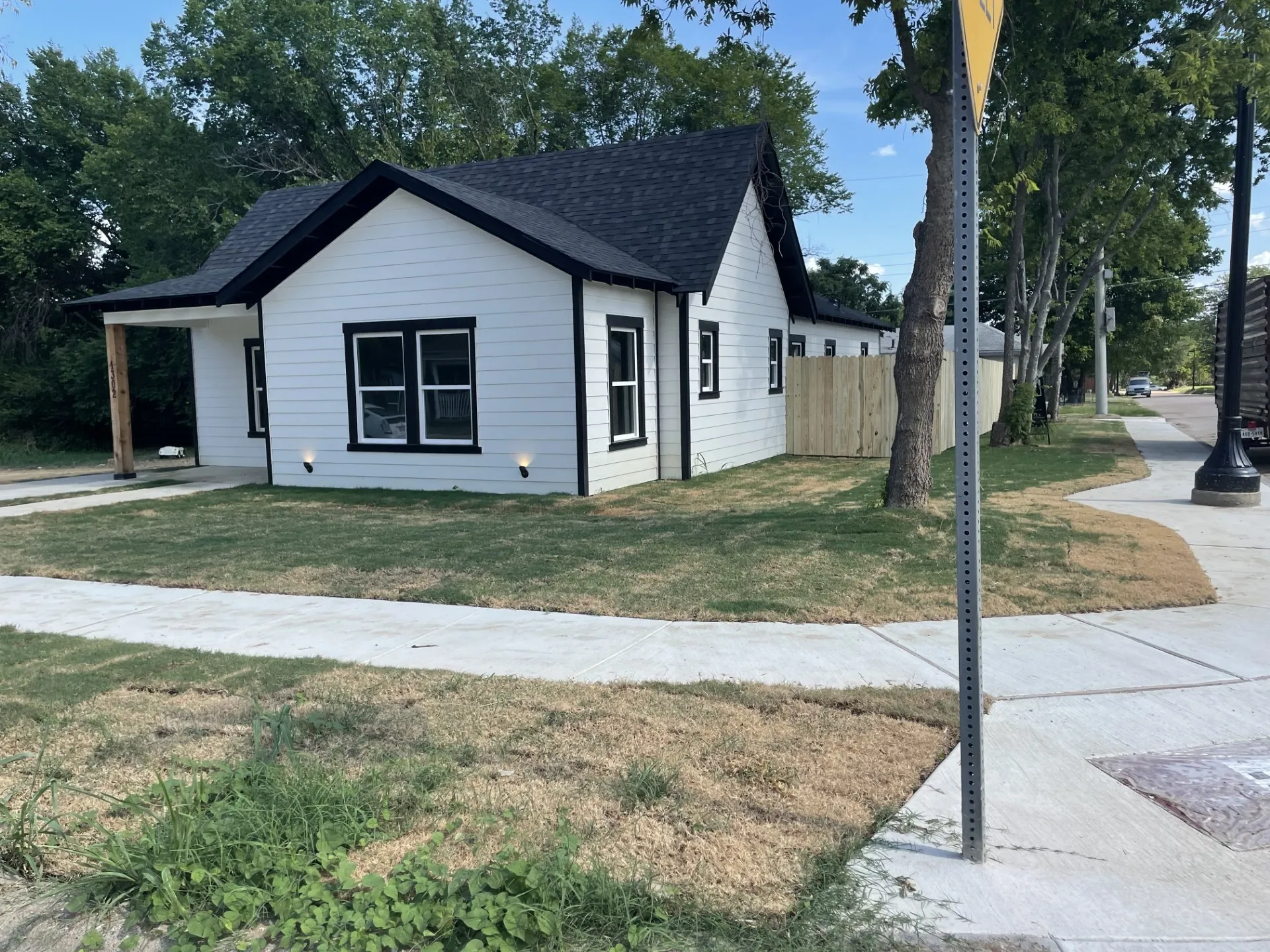 Single Family Residence For Rent in Tarrant County , 1302 E Humbolt Street, Fort Worth, Texas 76104, 3 Bedroom, 2 Bathroom, 1 Garage spaces, 1,737 Sqft, built in 2024, mls#21332176, Real Estate Agent in Fort Worth, Homes For Rent in Tarrant county, Homes For Rent in Fort Worth, Realtor in Fort Worth Texas, Real Estate Brokerage Independent Realty Texas, Luminita Cordes Realtor