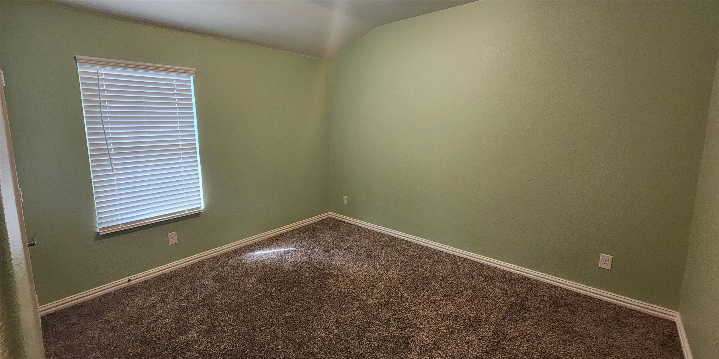 Single Family Residence For Sale in Tarrant County , 10628 Kootenai Street, Fort Worth, Texas 76179, 4 Bedroom, 3 Bathroom, 2 Garage spaces, 2,266 Sqft, built in 2021, mls#21330647, Real Estate Agent in Fort Worth, Homes For Sale in Tarrant county, Homes For Sale in Fort Worth, Realtor in Fort Worth Texas, Real Estate Brokerage Independent Realty Texas, Luminita Cordes Realtor