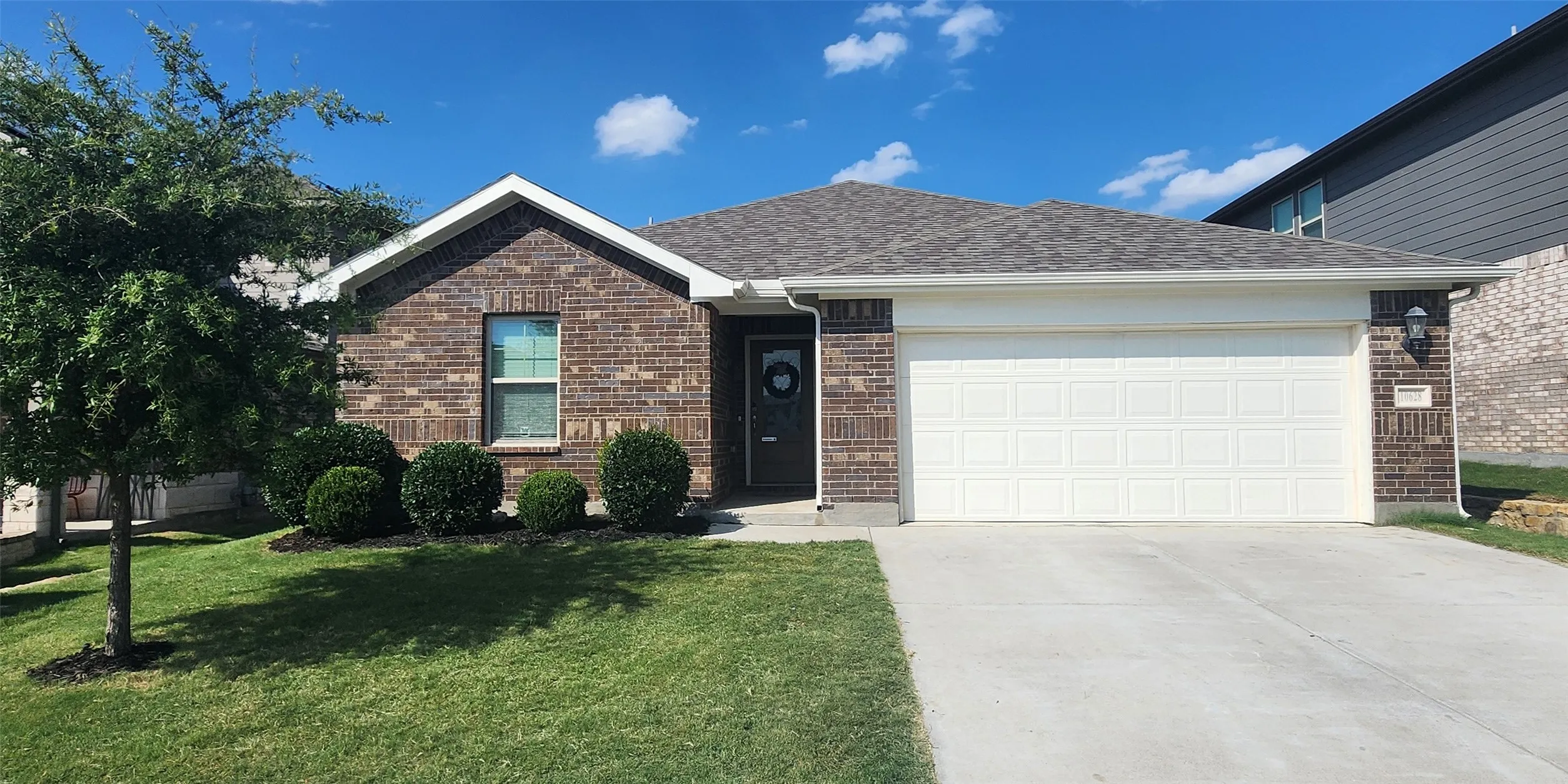 Single Family Residence For Sale in Tarrant County , 10628 Kootenai Street, Fort Worth, Texas 76179, 4 Bedroom, 3 Bathroom, 2 Garage spaces, 2,266 Sqft, built in 2021, mls#21330647, Real Estate Agent in Fort Worth, Homes For Sale in Tarrant county, Homes For Sale in Fort Worth, Realtor in Fort Worth Texas, Real Estate Brokerage Independent Realty Texas, Luminita Cordes Realtor