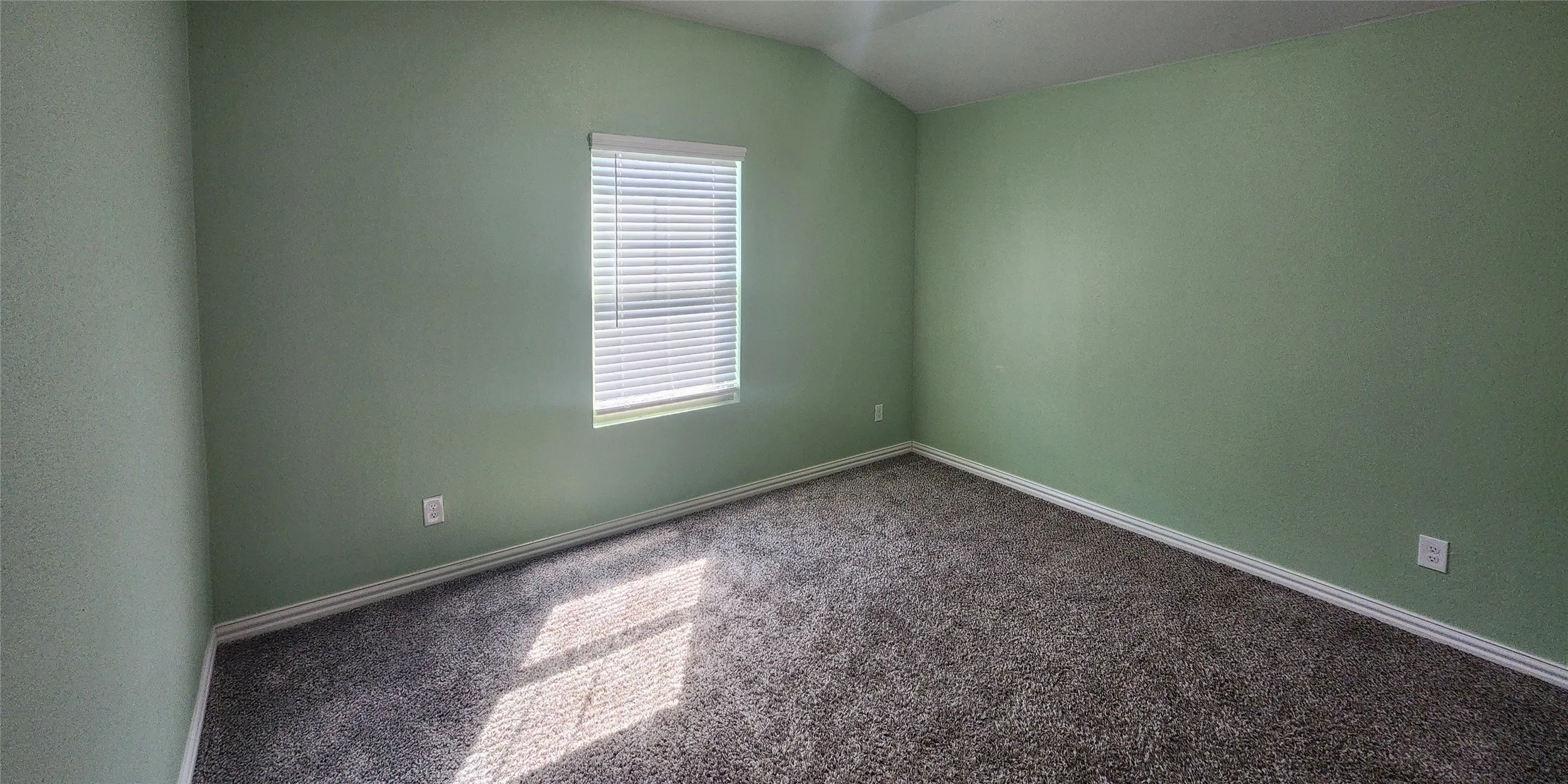 Single Family Residence For Sale in Tarrant County , 10628 Kootenai Street, Fort Worth, Texas 76179, 4 Bedroom, 3 Bathroom, 2 Garage spaces, 2,266 Sqft, built in 2021, mls#21330647, Real Estate Agent in Fort Worth, Homes For Sale in Tarrant county, Homes For Sale in Fort Worth, Realtor in Fort Worth Texas, Real Estate Brokerage Independent Realty Texas, Luminita Cordes Realtor