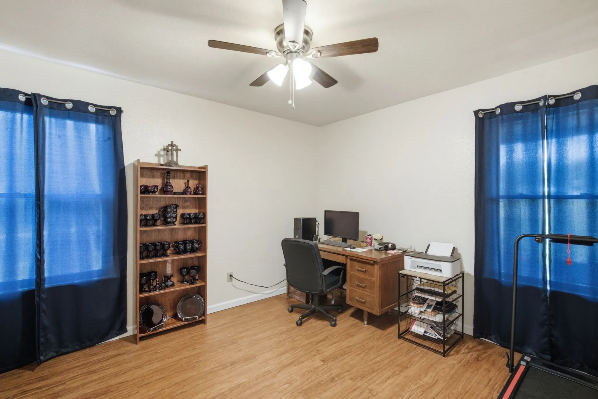 Single Family Residence For Sale in Parker County , 701 Van Winkle Street, Weatherford, Texas 76086, 3 Bedroom, 2 Bathroom, 1 Garage spaces, 1,016 Sqft, built in 1980, mls#21330919, Real Estate Agent in Weatherford, Homes For Sale in Parker county, Homes For Sale in Weatherford, Realtor in Weatherford Texas, Real Estate Brokerage Independent Realty Texas, Luminita Cordes Realtor
