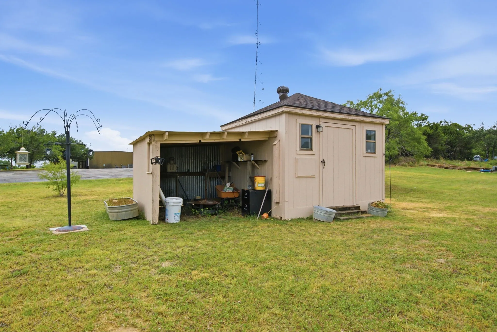Single Family Residence For Sale in Parker County , 701 Van Winkle Street, Weatherford, Texas 76086, 3 Bedroom, 2 Bathroom, 1 Garage spaces, 1,016 Sqft, built in 1980, mls#21330919, Real Estate Agent in Weatherford, Homes For Sale in Parker county, Homes For Sale in Weatherford, Realtor in Weatherford Texas, Real Estate Brokerage Independent Realty Texas, Luminita Cordes Realtor