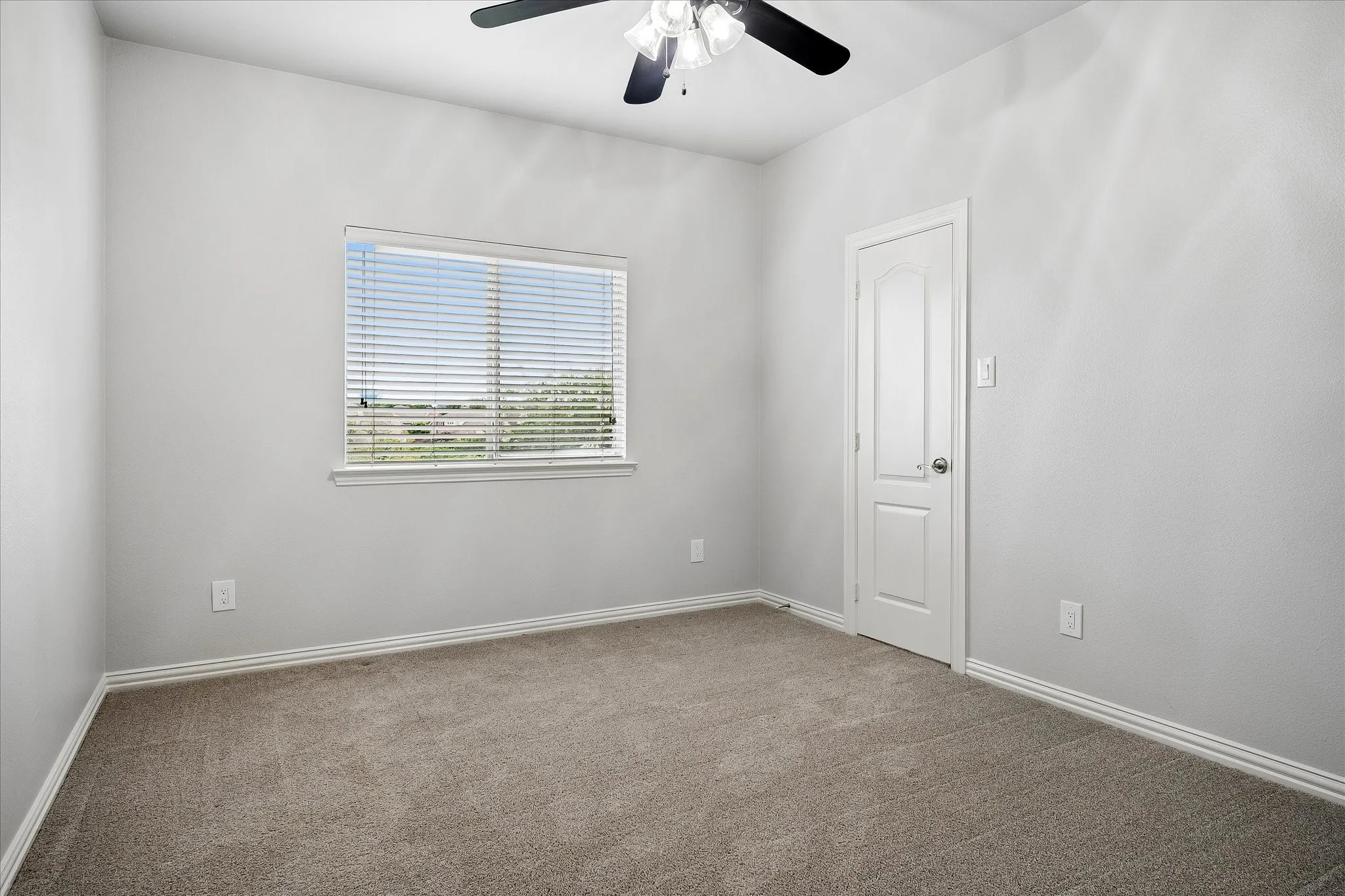 Single Family Residence For Rent in Denton County , 1604 Morning Dove Court, Carrollton, Texas 75007, 4 Bedroom, 4 Bathroom, 3 Garage spaces, 3,811 Sqft, built in 2003, mls#21329871, Real Estate Agent in Carrollton, Homes For Rent in Denton county, Homes For Rent in Carrollton, Realtor in Carrollton Texas, Real Estate Brokerage Independent Realty Texas, Luminita Cordes Realtor