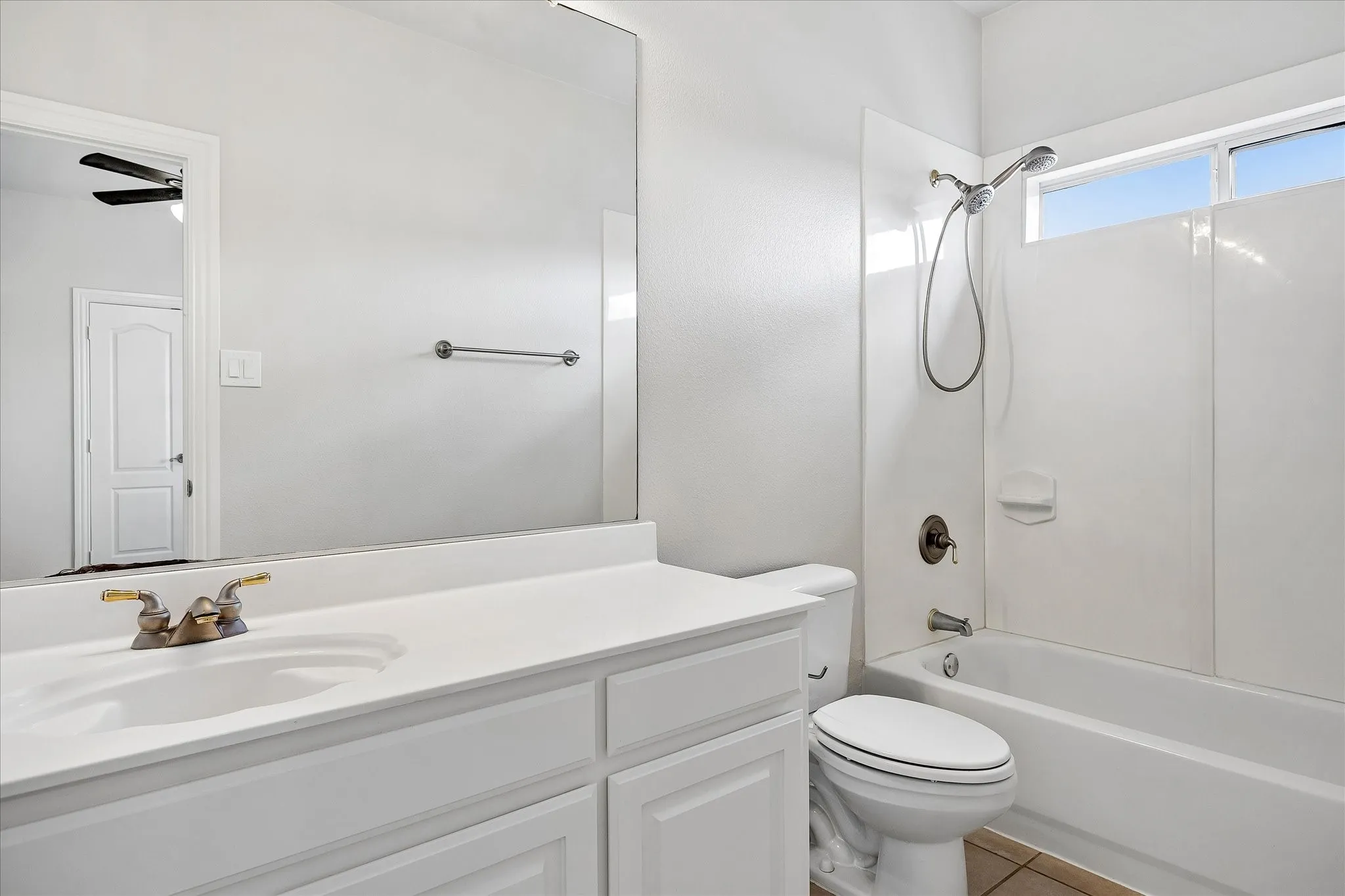 Single Family Residence For Rent in Denton County , 1604 Morning Dove Court, Carrollton, Texas 75007, 4 Bedroom, 4 Bathroom, 3 Garage spaces, 3,811 Sqft, built in 2003, mls#21329871, Real Estate Agent in Carrollton, Homes For Rent in Denton county, Homes For Rent in Carrollton, Realtor in Carrollton Texas, Real Estate Brokerage Independent Realty Texas, Luminita Cordes Realtor