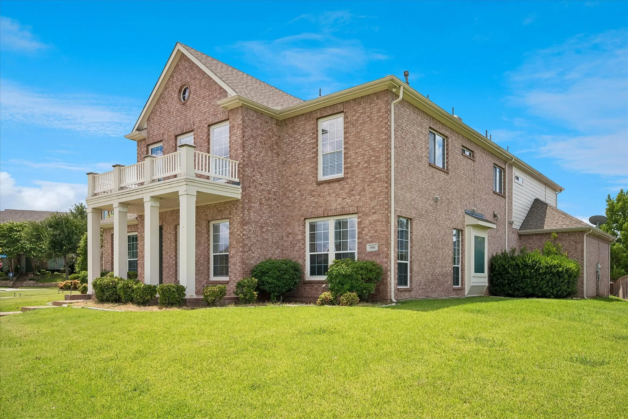 Single Family Residence For Rent in Denton County , 1604 Morning Dove Court, Carrollton, Texas 75007, 4 Bedroom, 4 Bathroom, 3 Garage spaces, 3,811 Sqft, built in 2003, mls#21329871, Real Estate Agent in Carrollton, Homes For Rent in Denton county, Homes For Rent in Carrollton, Realtor in Carrollton Texas, Real Estate Brokerage Independent Realty Texas, Luminita Cordes Realtor