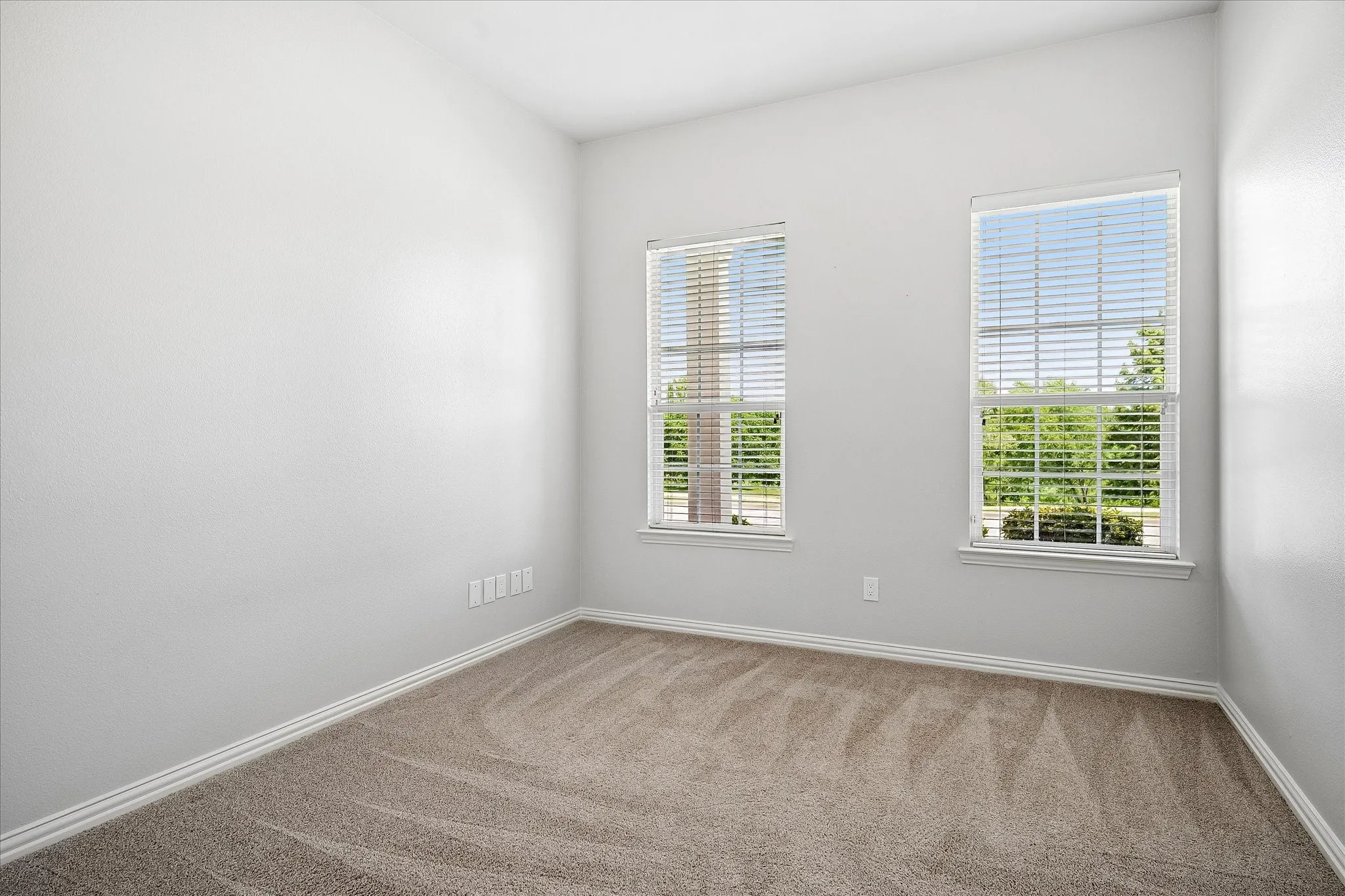 Single Family Residence For Rent in Denton County , 1604 Morning Dove Court, Carrollton, Texas 75007, 4 Bedroom, 4 Bathroom, 3 Garage spaces, 3,811 Sqft, built in 2003, mls#21329871, Real Estate Agent in Carrollton, Homes For Rent in Denton county, Homes For Rent in Carrollton, Realtor in Carrollton Texas, Real Estate Brokerage Independent Realty Texas, Luminita Cordes Realtor