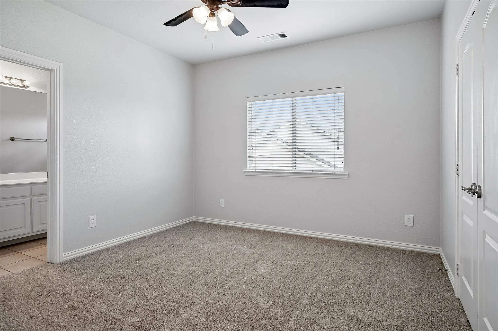 Single Family Residence For Rent in Denton County , 1604 Morning Dove Court, Carrollton, Texas 75007, 4 Bedroom, 4 Bathroom, 3 Garage spaces, 3,811 Sqft, built in 2003, mls#21329871, Real Estate Agent in Carrollton, Homes For Rent in Denton county, Homes For Rent in Carrollton, Realtor in Carrollton Texas, Real Estate Brokerage Independent Realty Texas, Luminita Cordes Realtor