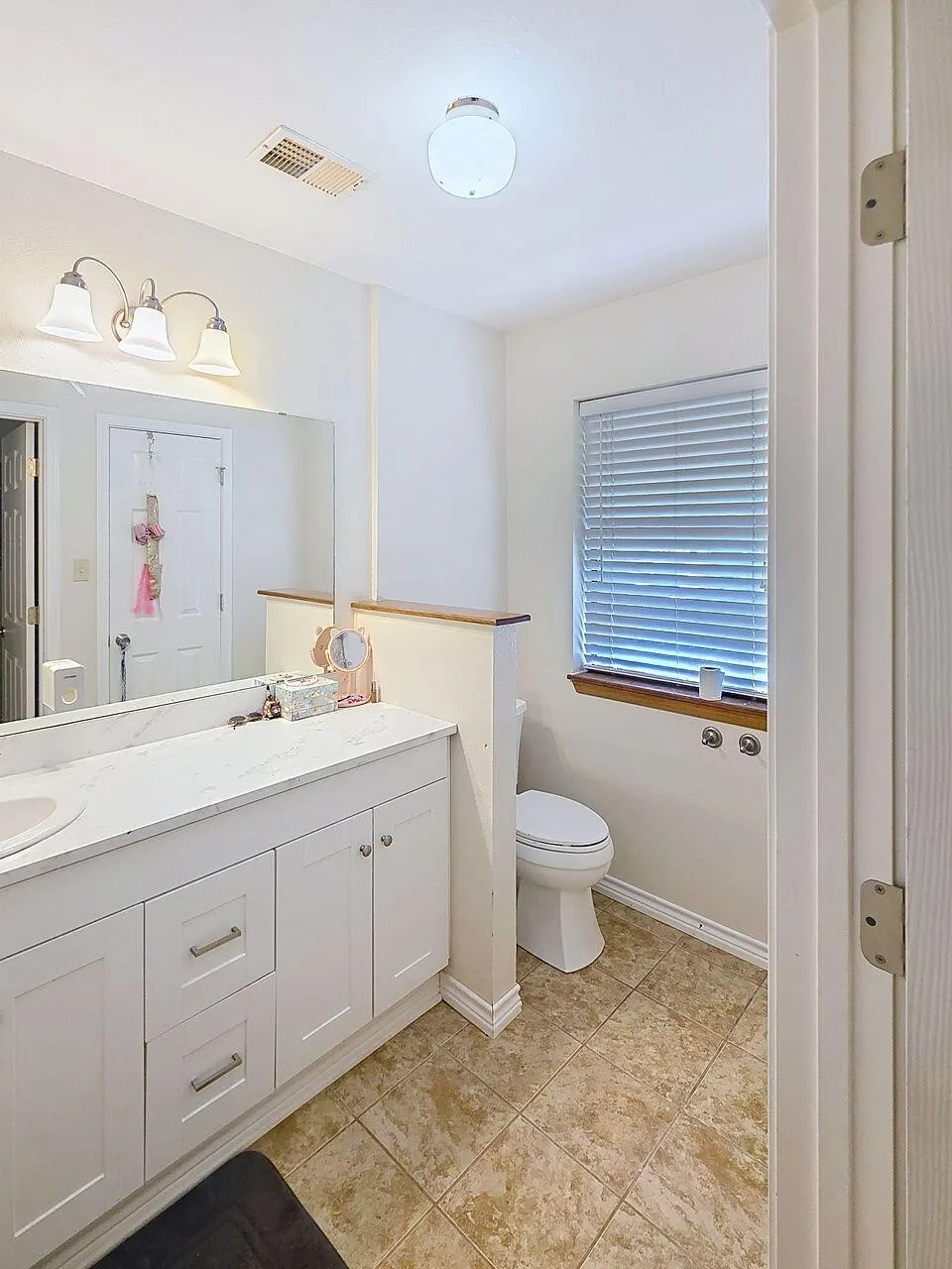 Single Family Residence For Sale in Jones County , 8908 Co Rd 103 Road, Hamlin, Texas 79520, 4 Bedrooms, 4 Bathrooms, 2 Garage spaces, 2,876 Sqft, built in 1981, Price $570,000, mls#21332182, Real Estate Agent in Hamlin, Homes For Sale in Jones county, Homes For Sale in Hamlin, Realtor in Hamlin Texas, Real Estate Brokerage Independent Realty Texas, Luminita Cordes Realtor