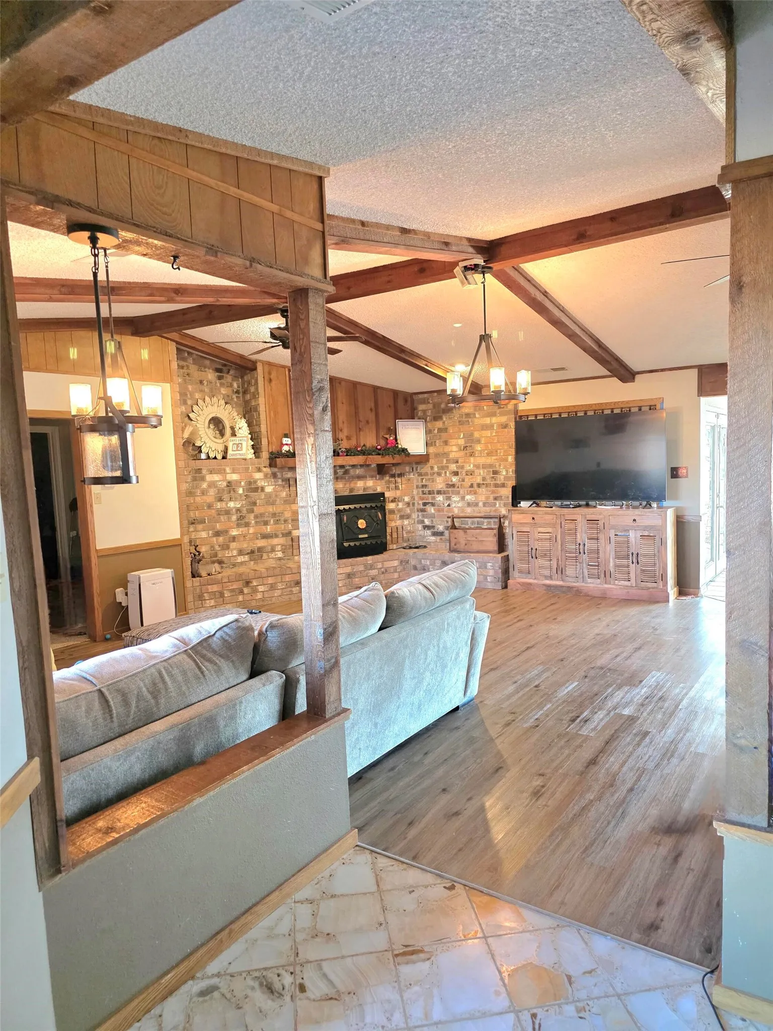 Single Family Residence For Sale in Jones County , 8908 Co Rd 103 Road, Hamlin, Texas 79520, 4 Bedrooms, 4 Bathrooms, 2 Garage spaces, 2,876 Sqft, built in 1981, Price $570,000, mls#21332182, Real Estate Agent in Hamlin, Homes For Sale in Jones county, Homes For Sale in Hamlin, Realtor in Hamlin Texas, Real Estate Brokerage Independent Realty Texas, Luminita Cordes Realtor