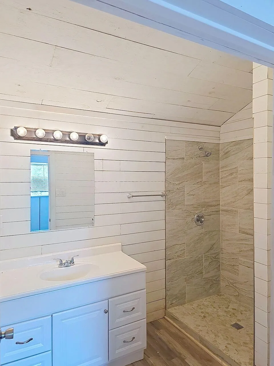 Single Family Residence For Sale in Jones County , 8908 Co Rd 103 Road, Hamlin, Texas 79520, 4 Bedrooms, 4 Bathrooms, 2 Garage spaces, 2,876 Sqft, built in 1981, Price $570,000, mls#21332182, Real Estate Agent in Hamlin, Homes For Sale in Jones county, Homes For Sale in Hamlin, Realtor in Hamlin Texas, Real Estate Brokerage Independent Realty Texas, Luminita Cordes Realtor