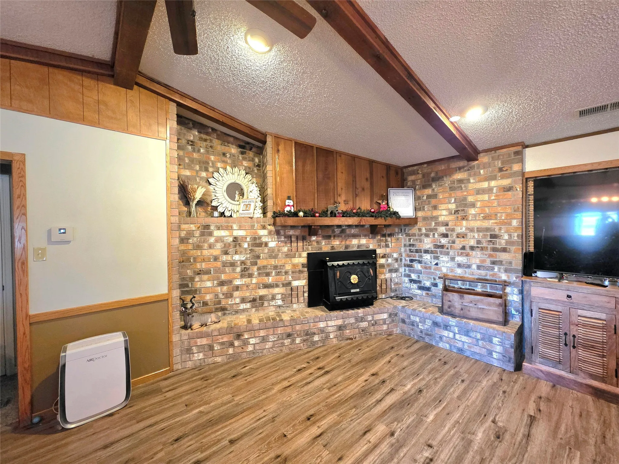 Single Family Residence For Sale in Jones County , 8908 Co Rd 103 Road, Hamlin, Texas 79520, 4 Bedrooms, 4 Bathrooms, 2 Garage spaces, 2,876 Sqft, built in 1981, Price $570,000, mls#21332182, Real Estate Agent in Hamlin, Homes For Sale in Jones county, Homes For Sale in Hamlin, Realtor in Hamlin Texas, Real Estate Brokerage Independent Realty Texas, Luminita Cordes Realtor