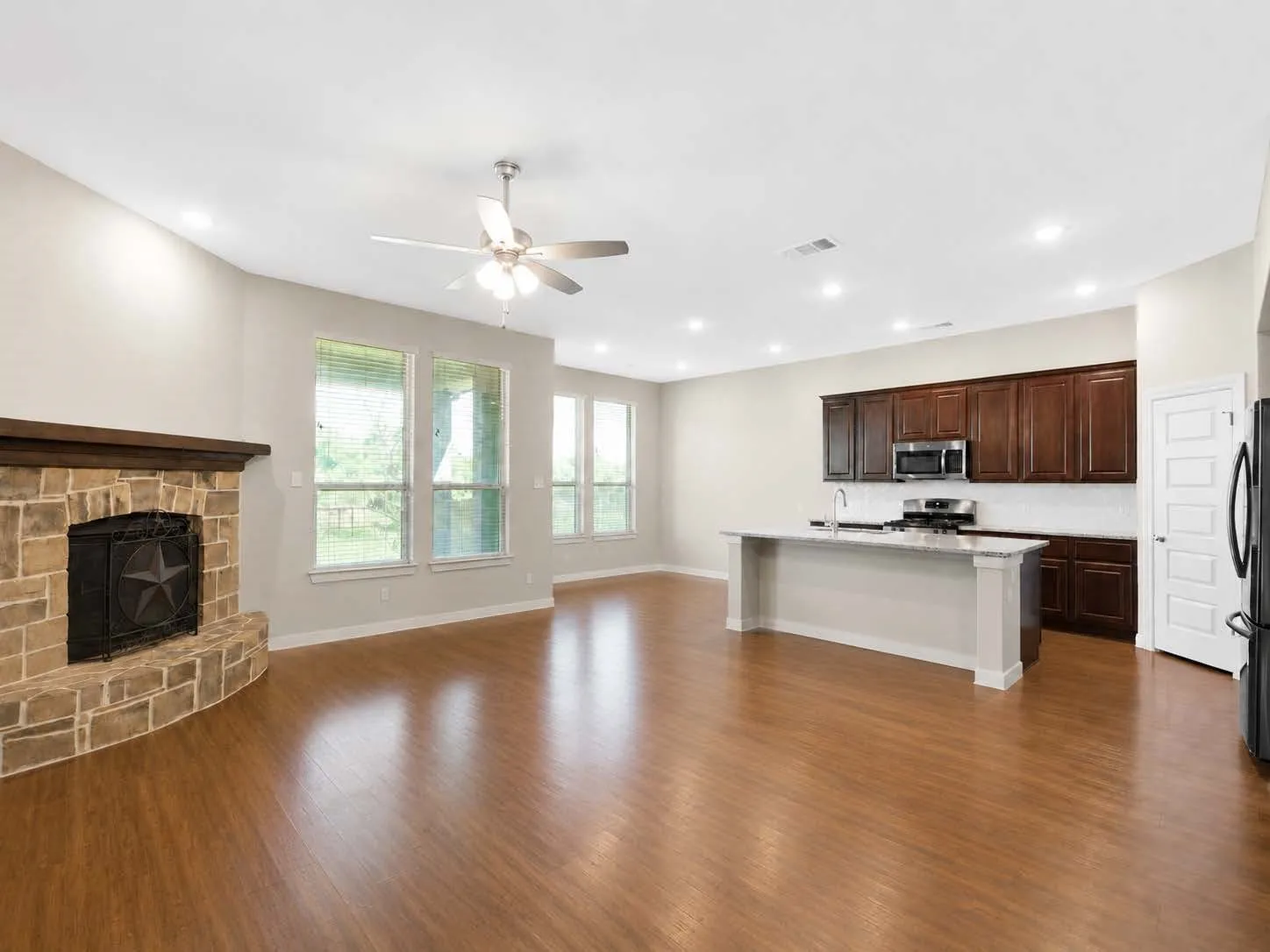**Living Room with furniture removed virtually