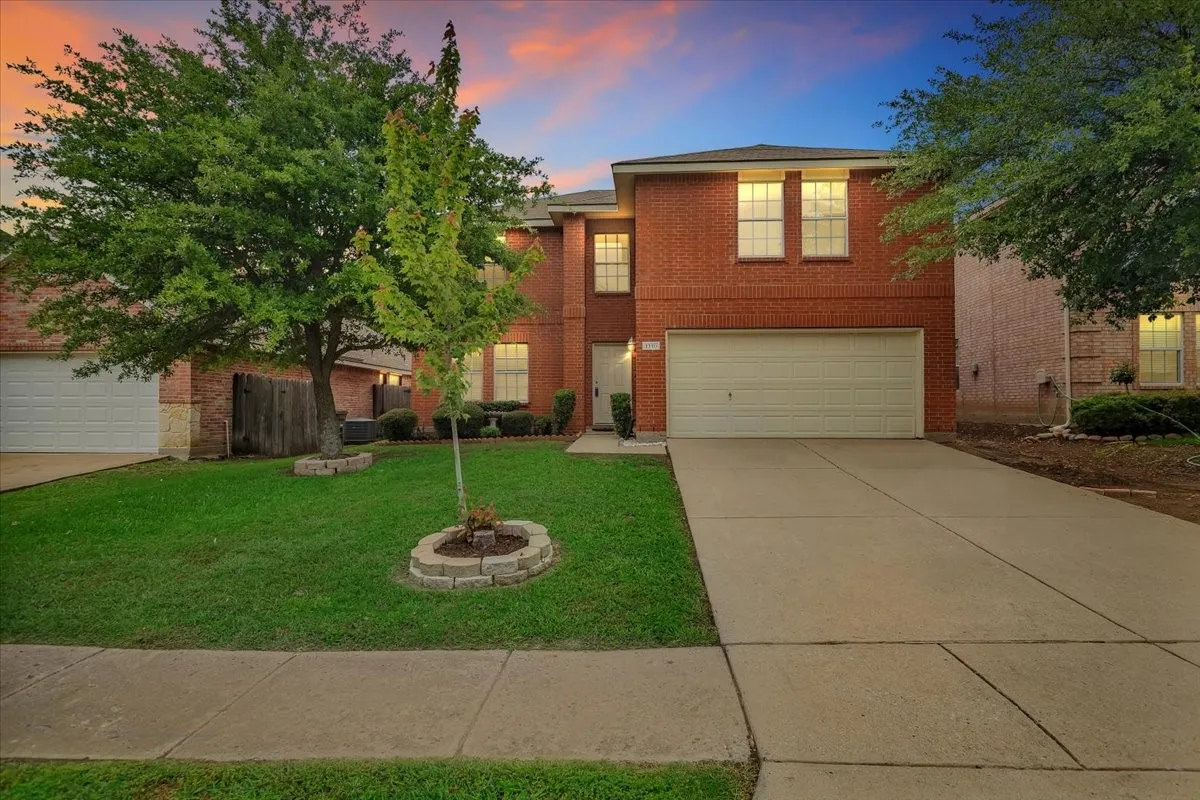 Single Family Residence For Rent in Collin County , 1110 Caroline Drive, Princeton, Texas 75407, 3 Bedroom, 3 Bathroom, 2 Garage spaces, 2,234 Sqft, built in 2005, mls#21332200, Real Estate Agent in Princeton, Homes For Rent in Collin county, Homes For Rent in Princeton, Realtor in Princeton Texas, Real Estate Brokerage Independent Realty Texas, Luminita Cordes Realtor