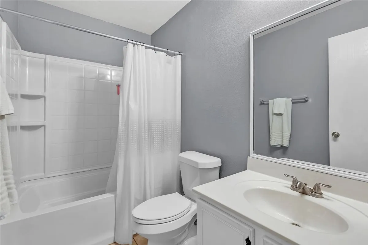 Single Family Residence For Rent in Collin County , 1110 Caroline Drive, Princeton, Texas 75407, 3 Bedroom, 3 Bathroom, 2 Garage spaces, 2,234 Sqft, built in 2005, mls#21332200, Real Estate Agent in Princeton, Homes For Rent in Collin county, Homes For Rent in Princeton, Realtor in Princeton Texas, Real Estate Brokerage Independent Realty Texas, Luminita Cordes Realtor