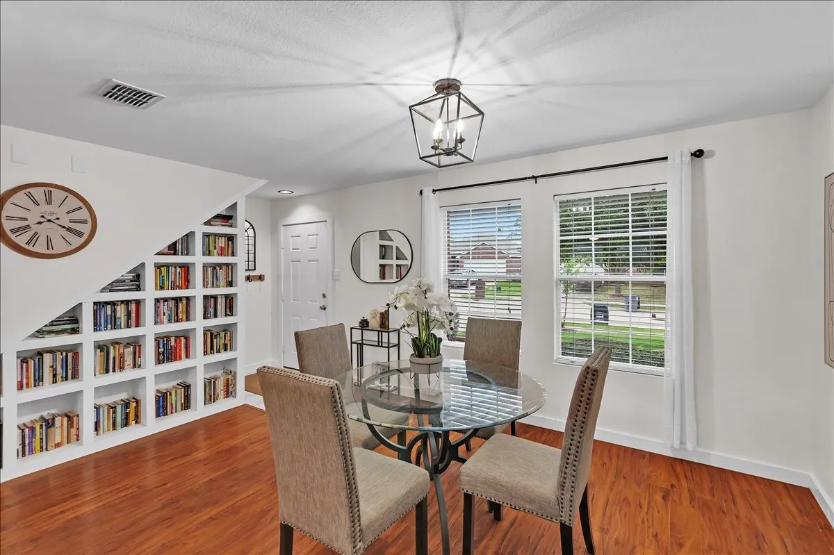 Single Family Residence For Rent in Collin County , 1110 Caroline Drive, Princeton, Texas 75407, 3 Bedroom, 3 Bathroom, 2 Garage spaces, 2,234 Sqft, built in 2005, mls#21332200, Real Estate Agent in Princeton, Homes For Rent in Collin county, Homes For Rent in Princeton, Realtor in Princeton Texas, Real Estate Brokerage Independent Realty Texas, Luminita Cordes Realtor