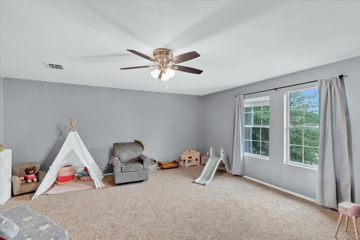 Single Family Residence For Rent in Collin County , 1110 Caroline Drive, Princeton, Texas 75407, 3 Bedroom, 3 Bathroom, 2 Garage spaces, 2,234 Sqft, built in 2005, mls#21332200, Real Estate Agent in Princeton, Homes For Rent in Collin county, Homes For Rent in Princeton, Realtor in Princeton Texas, Real Estate Brokerage Independent Realty Texas, Luminita Cordes Realtor