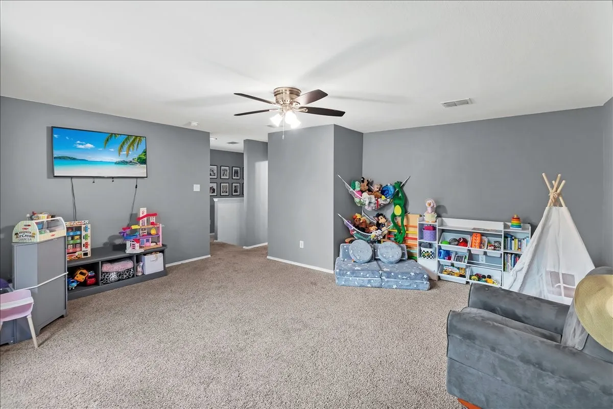 Single Family Residence For Rent in Collin County , 1110 Caroline Drive, Princeton, Texas 75407, 3 Bedroom, 3 Bathroom, 2 Garage spaces, 2,234 Sqft, built in 2005, mls#21332200, Real Estate Agent in Princeton, Homes For Rent in Collin county, Homes For Rent in Princeton, Realtor in Princeton Texas, Real Estate Brokerage Independent Realty Texas, Luminita Cordes Realtor