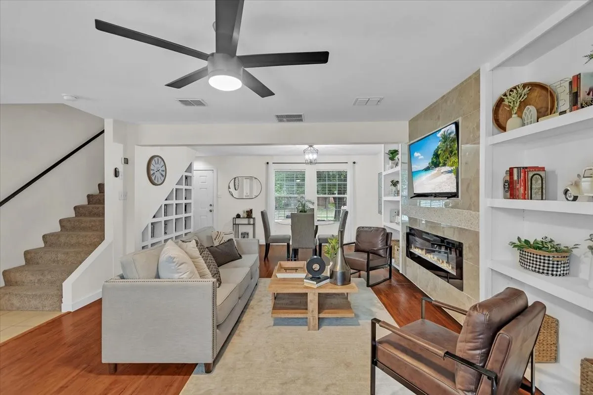 Single Family Residence For Rent in Collin County , 1110 Caroline Drive, Princeton, Texas 75407, 3 Bedroom, 3 Bathroom, 2 Garage spaces, 2,234 Sqft, built in 2005, mls#21332200, Real Estate Agent in Princeton, Homes For Rent in Collin county, Homes For Rent in Princeton, Realtor in Princeton Texas, Real Estate Brokerage Independent Realty Texas, Luminita Cordes Realtor