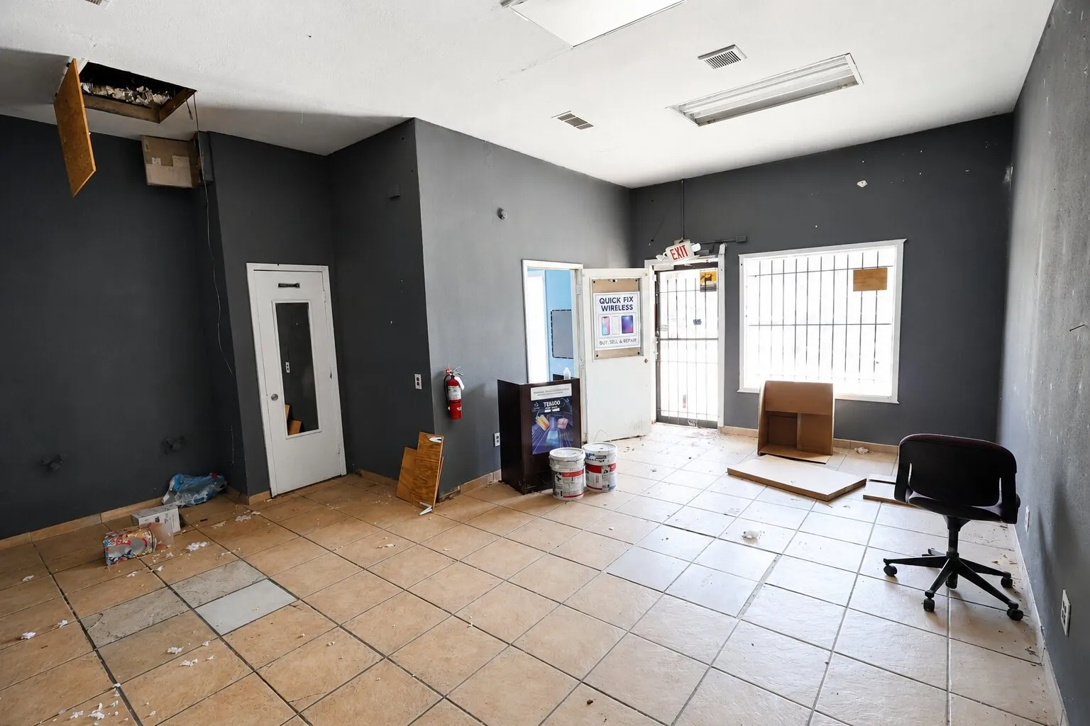Industrial For Sale in Tarrant County , 3153 N Beach Street, Fort Worth, Texas 76111, 0, 0, Garage spaces, 0 Sqft, built in 1981, mls#21330923, Real Estate Agent in Fort Worth, Homes For Sale in Tarrant county, Homes For Sale in Fort Worth, Realtor in Fort Worth Texas, Real Estate Brokerage Independent Realty Texas, Luminita Cordes Realtor