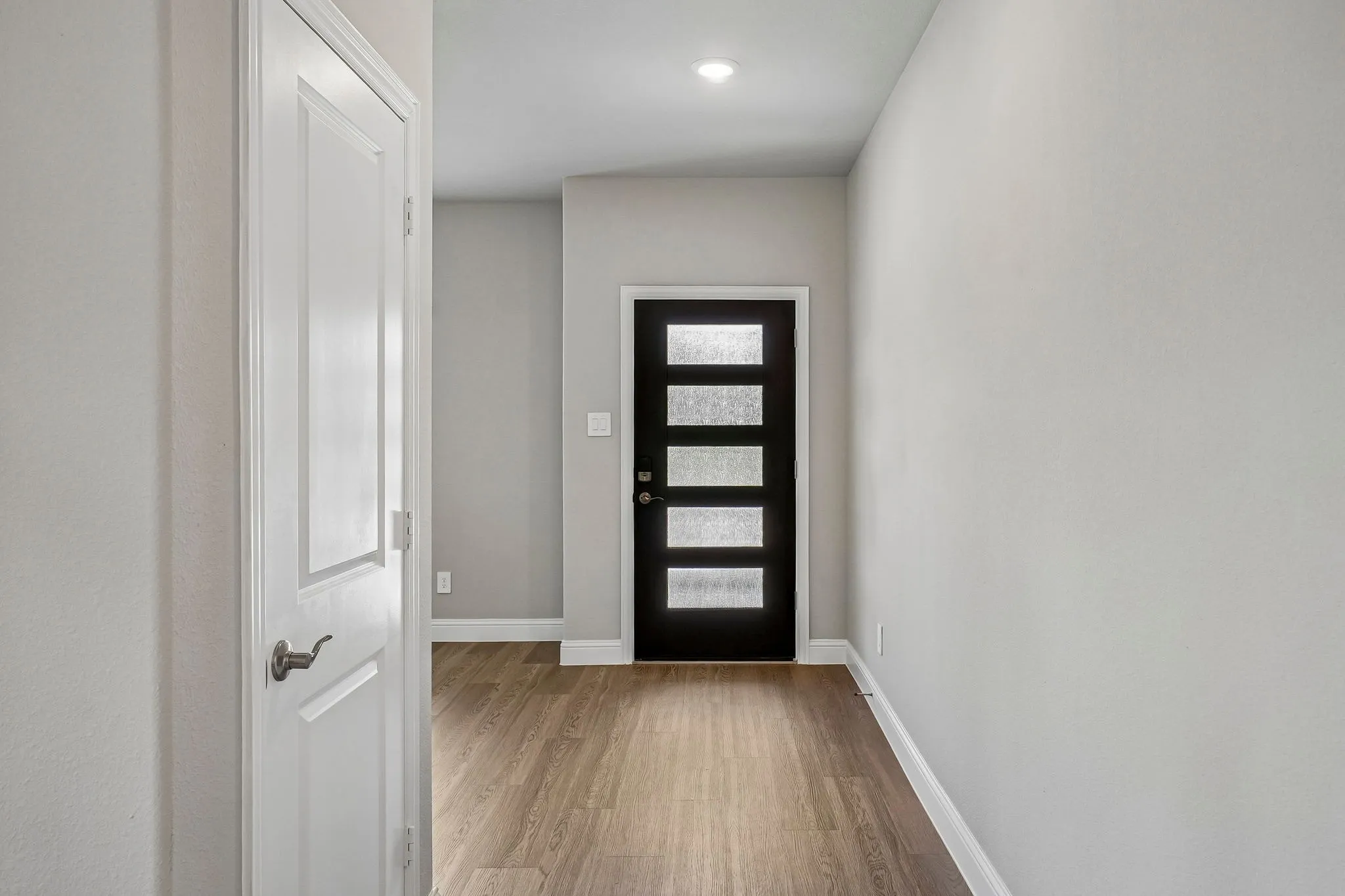  Photo is not of the actual home, but is an inspirational photo of builder’s model home and may depict options, furnishings, and/or decorator features that are not included.
