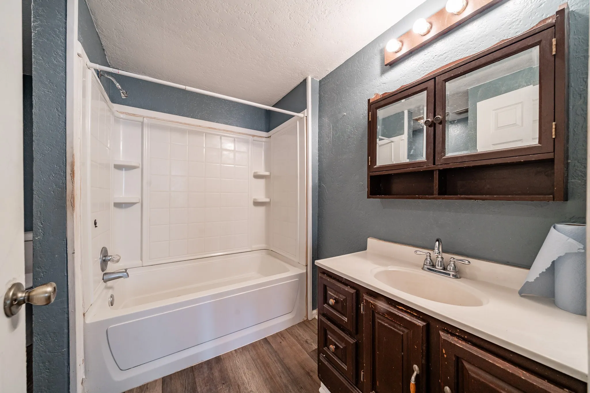 Single Family Residence For Sale in Fisher County , 105 N Orange Street, Roby, Texas 79543, 3 Bedroom, 1 Bathroom, Garage spaces, 1,288 Sqft, built in 1960, Price $106,260, mls#21332228, Real Estate Agent in Roby, Homes For Sale in Fisher county, Homes For Sale in Roby, Realtor in Roby Texas, Real Estate Brokerage Independent Realty Texas, Luminita Cordes Realtor