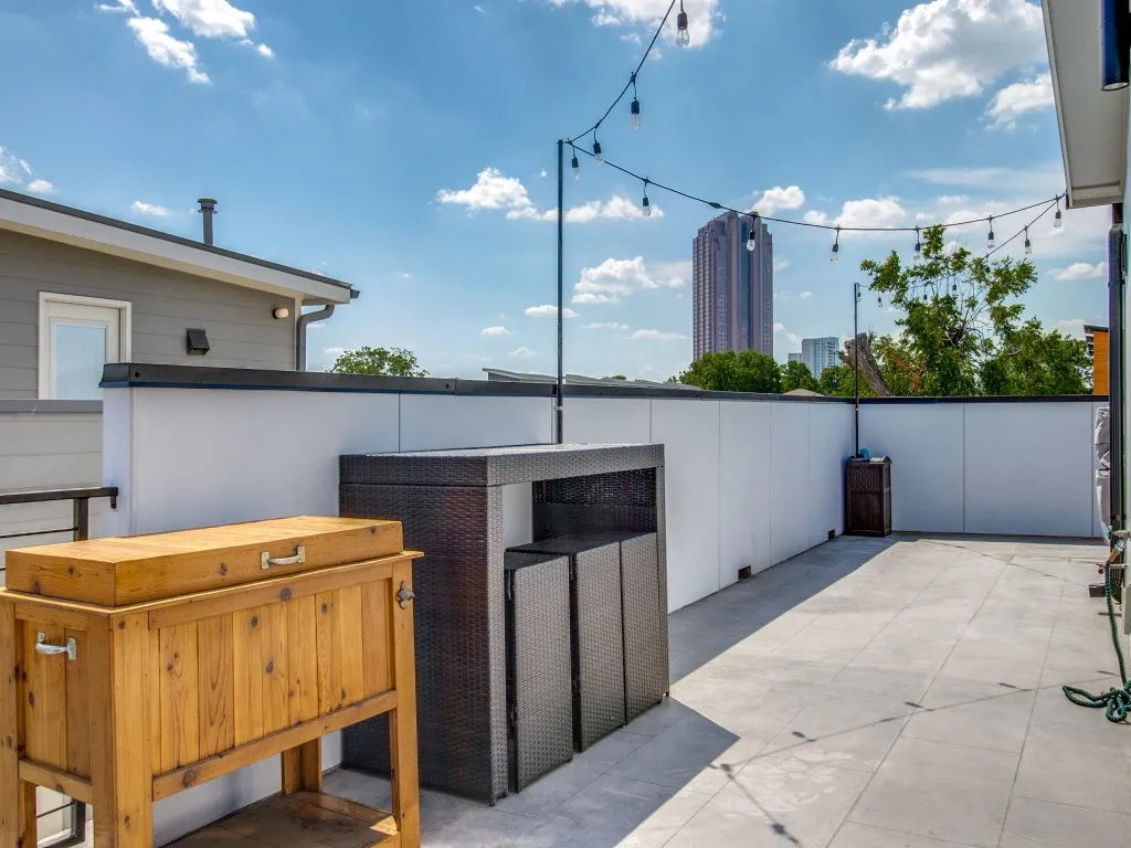 Rooftop Deck