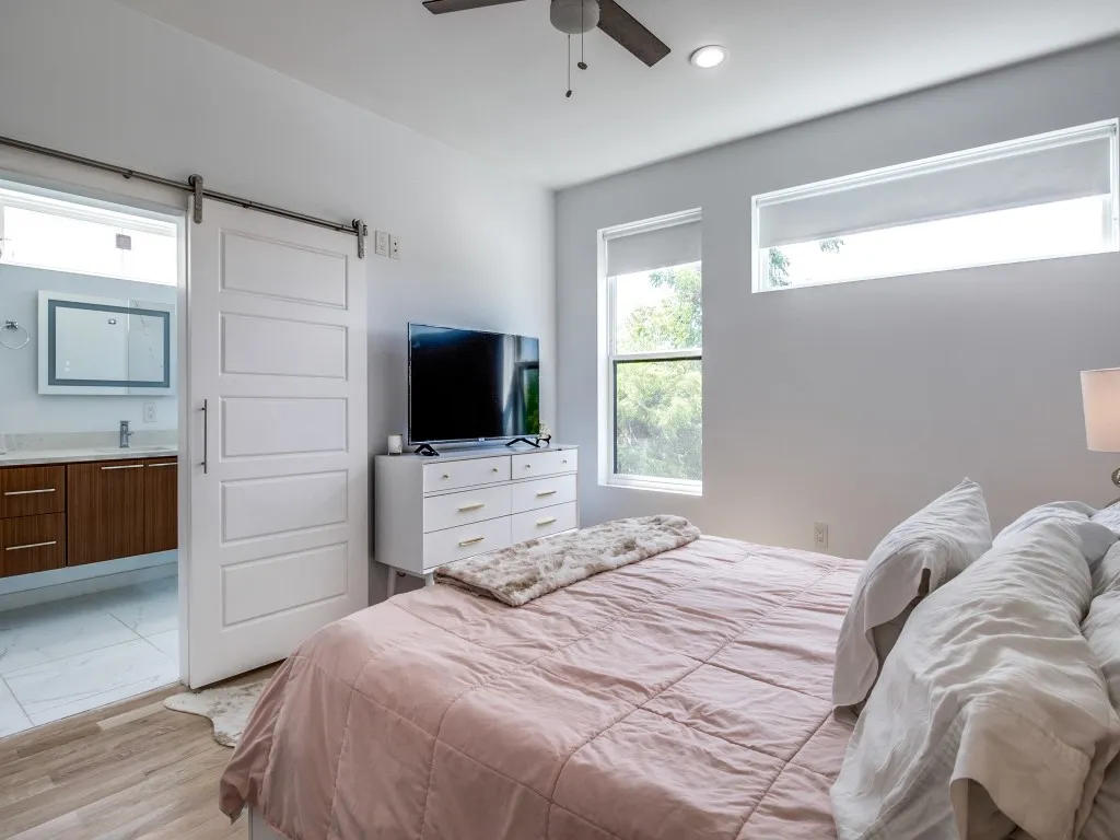 Townhouse For Sale in Dallas County , 4223 Munger Avenue, Dallas, Texas 75204, 3 Bedroom, 4 Bathroom, 2 Garage spaces, 1,978 Sqft, built in 2020, Price $640,000, mls#21332152, Real Estate Agent in Dallas, Homes For Sale in Dallas county, Homes For Sale in Dallas, Realtor in Dallas Texas, Real Estate Brokerage Independent Realty Texas, Luminita Cordes Realtor