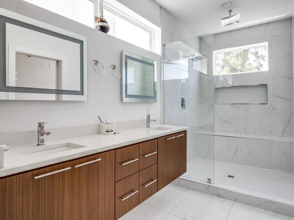 Townhouse For Sale in Dallas County , 4223 Munger Avenue, Dallas, Texas 75204, 3 Bedroom, 4 Bathroom, 2 Garage spaces, 1,978 Sqft, built in 2020, Price $640,000, mls#21332152, Real Estate Agent in Dallas, Homes For Sale in Dallas county, Homes For Sale in Dallas, Realtor in Dallas Texas, Real Estate Brokerage Independent Realty Texas, Luminita Cordes Realtor