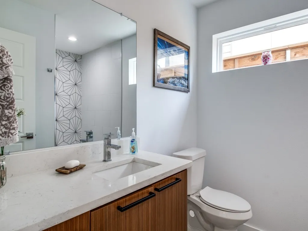 Townhouse For Sale in Dallas County , 4223 Munger Avenue, Dallas, Texas 75204, 3 Bedroom, 4 Bathroom, 2 Garage spaces, 1,978 Sqft, built in 2020, Price $640,000, mls#21332152, Real Estate Agent in Dallas, Homes For Sale in Dallas county, Homes For Sale in Dallas, Realtor in Dallas Texas, Real Estate Brokerage Independent Realty Texas, Luminita Cordes Realtor