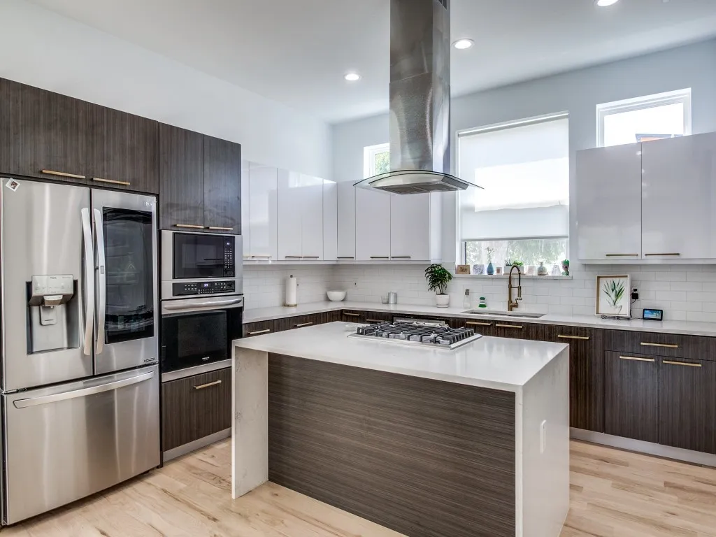 Townhouse For Sale in Dallas County , 4223 Munger Avenue, Dallas, Texas 75204, 3 Bedroom, 4 Bathroom, 2 Garage spaces, 1,978 Sqft, built in 2020, Price $640,000, mls#21332152, Real Estate Agent in Dallas, Homes For Sale in Dallas county, Homes For Sale in Dallas, Realtor in Dallas Texas, Real Estate Brokerage Independent Realty Texas, Luminita Cordes Realtor