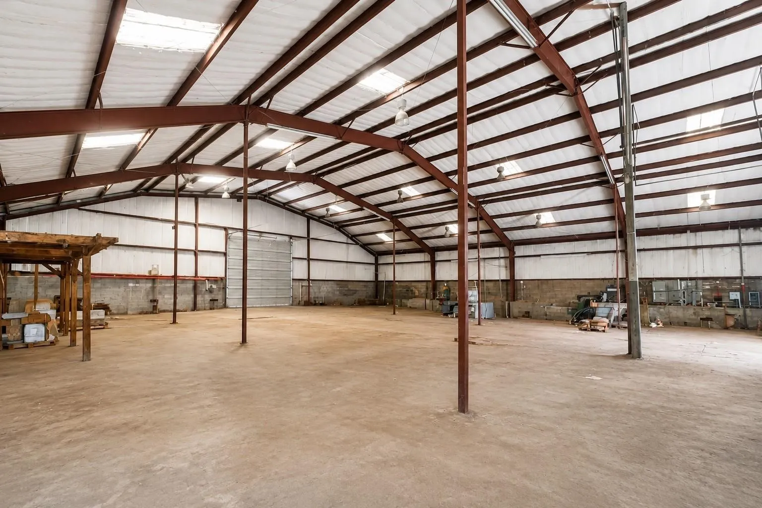 Warehouse For Sale in Hunt County , 111 Frontier Drive, Quinlan, Texas 75474, 0, 0, Garage spaces, 0 Sqft, built in 1990, mls#21332230, Real Estate Agent in Quinlan, Homes For Sale in Hunt county, Homes For Sale in Quinlan, Realtor in Quinlan Texas, Real Estate Brokerage Independent Realty Texas, Luminita Cordes Realtor