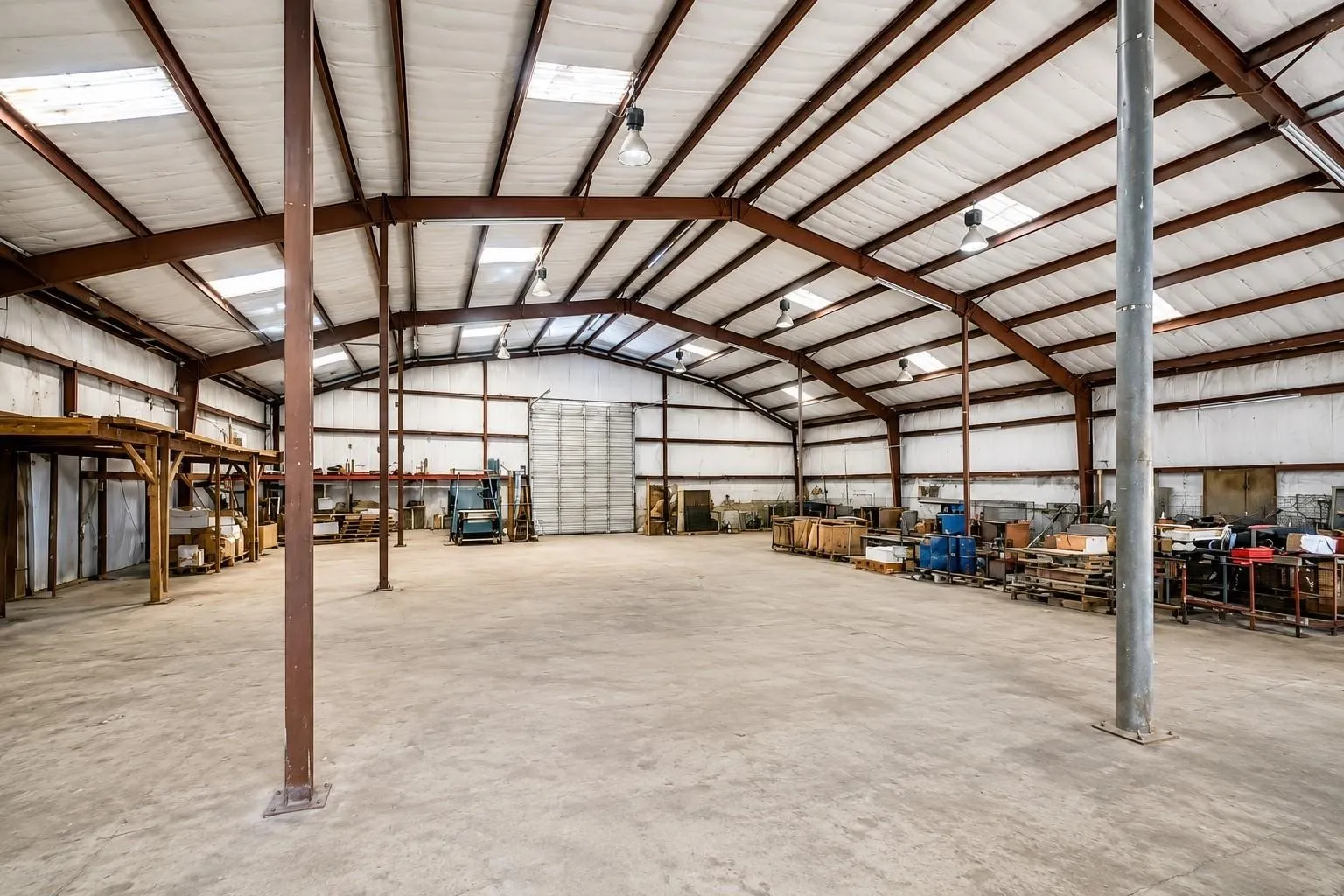 Warehouse For Sale in Hunt County , 111 Frontier Drive, Quinlan, Texas 75474, 0, 0, Garage spaces, 0 Sqft, built in 1990, mls#21332230, Real Estate Agent in Quinlan, Homes For Sale in Hunt county, Homes For Sale in Quinlan, Realtor in Quinlan Texas, Real Estate Brokerage Independent Realty Texas, Luminita Cordes Realtor