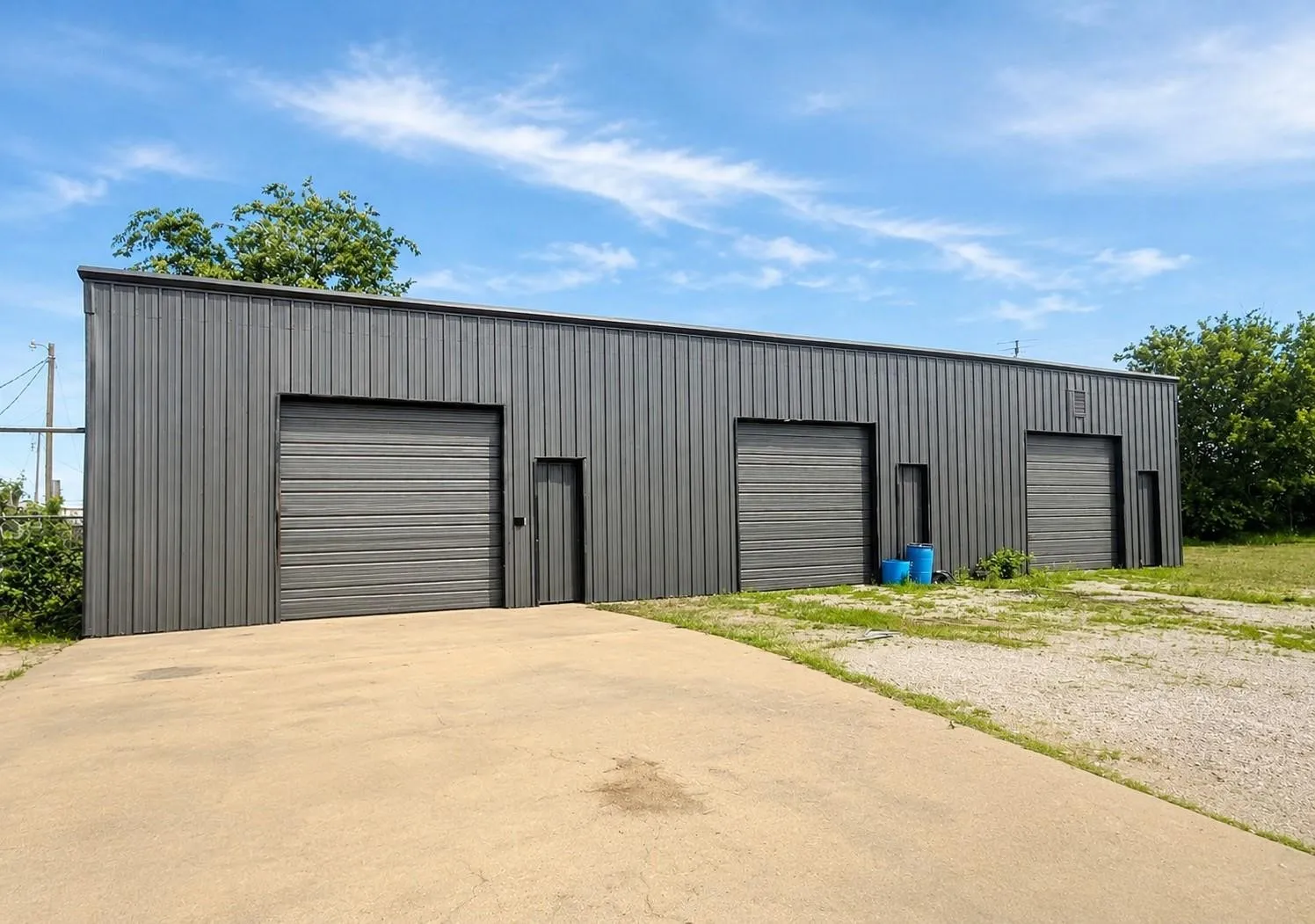 Warehouse For Sale in Hunt County , 111 Frontier Drive, Quinlan, Texas 75474, 0, 0, Garage spaces, 0 Sqft, built in 1990, mls#21332230, Real Estate Agent in Quinlan, Homes For Sale in Hunt county, Homes For Sale in Quinlan, Realtor in Quinlan Texas, Real Estate Brokerage Independent Realty Texas, Luminita Cordes Realtor
