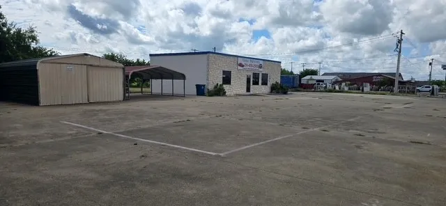 Industrial For Sale in Denton County , 1404 N Stemmons Freeway, Sanger, Texas 76266, 0, 0, Garage spaces, 1,380 Sqft, built in 1960, Price $624,900, mls#21329945, Real Estate Agent in Sanger, Homes For Sale in Denton county, Homes For Sale in Sanger, Realtor in Sanger Texas, Real Estate Brokerage Independent Realty Texas, Luminita Cordes Realtor