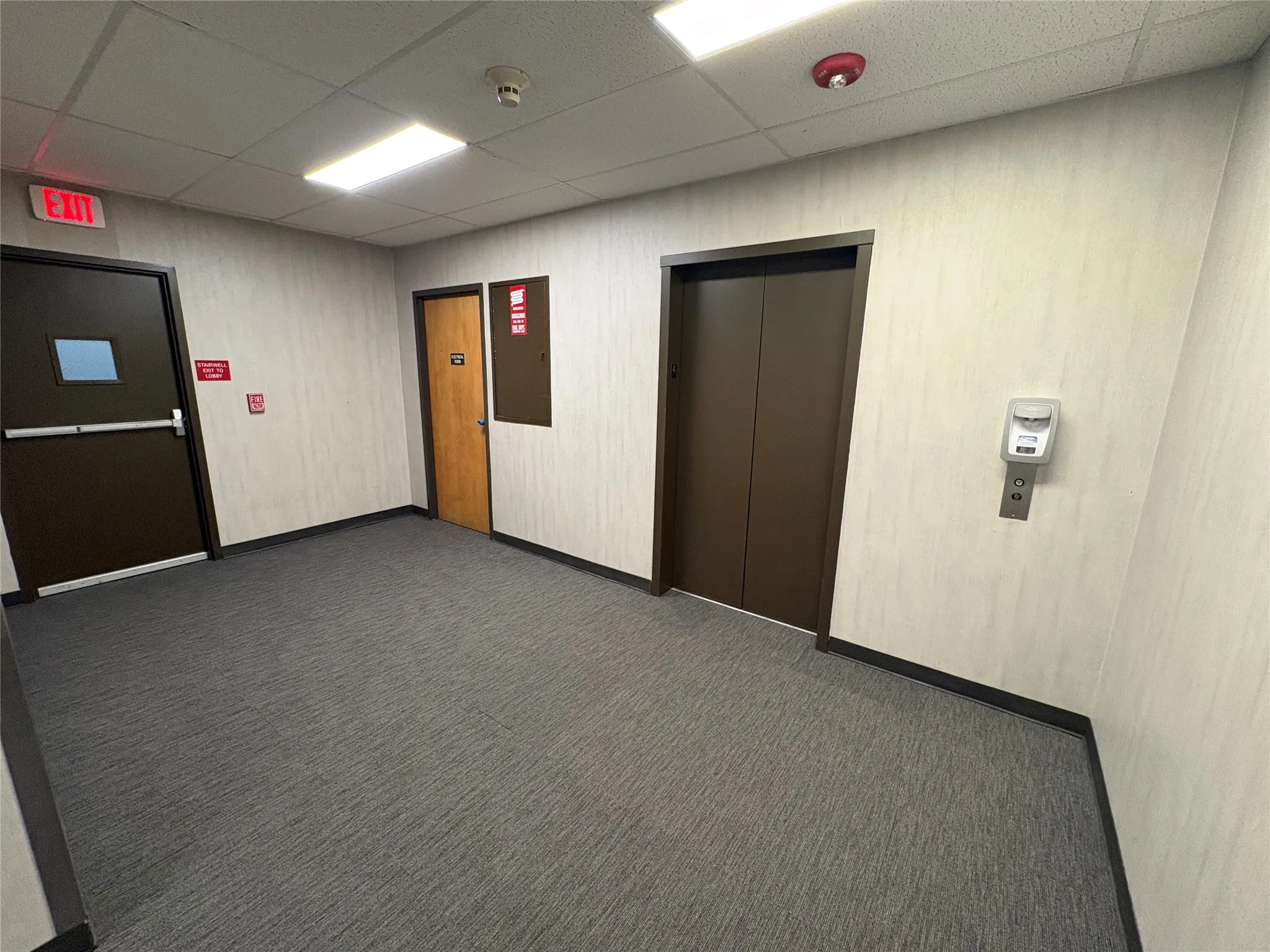 Office For Rent in Grayson County , 600 E Taylor Street 4011, Sherman, Texas 75090, 0, 0, Garage spaces, 0 Sqft, built in 1986, mls#21332223, Real Estate Agent in Sherman, Homes For Rent in Grayson county, Homes For Rent in Sherman, Realtor in Sherman Texas, Real Estate Brokerage Independent Realty Texas, Luminita Cordes Realtor