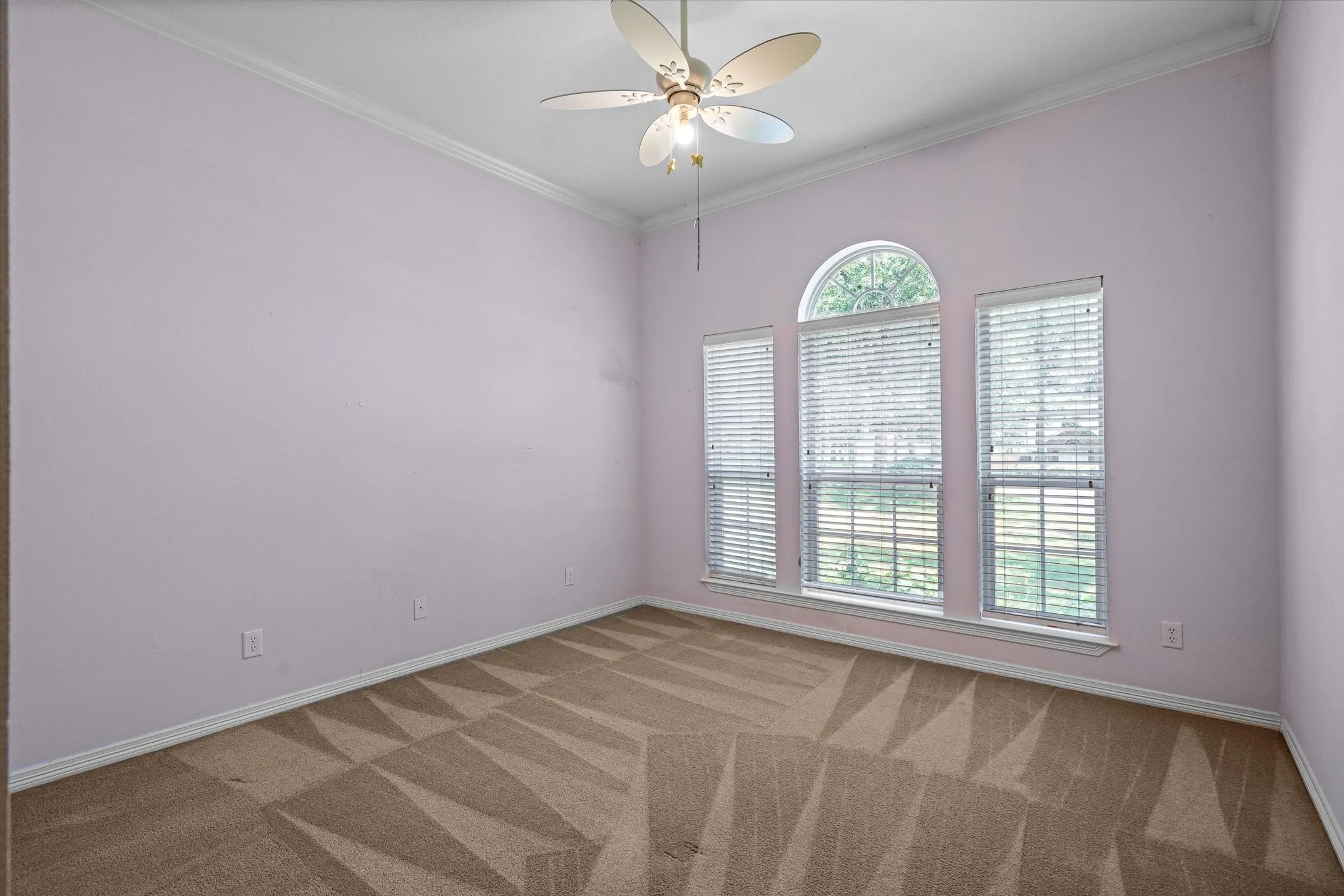 Single Family Residence For Sale in Wood County , 690 County Road 2310, Mineola, Texas 75773, 4 Bedroom, 3 Bathroom, 2 Garage spaces, 2,696 Sqft, built in 2007, mls#21332253, Real Estate Agent in Mineola, Homes For Sale in Wood county, Homes For Sale in Mineola, Realtor in Mineola Texas, Real Estate Brokerage Independent Realty Texas, Luminita Cordes Realtor