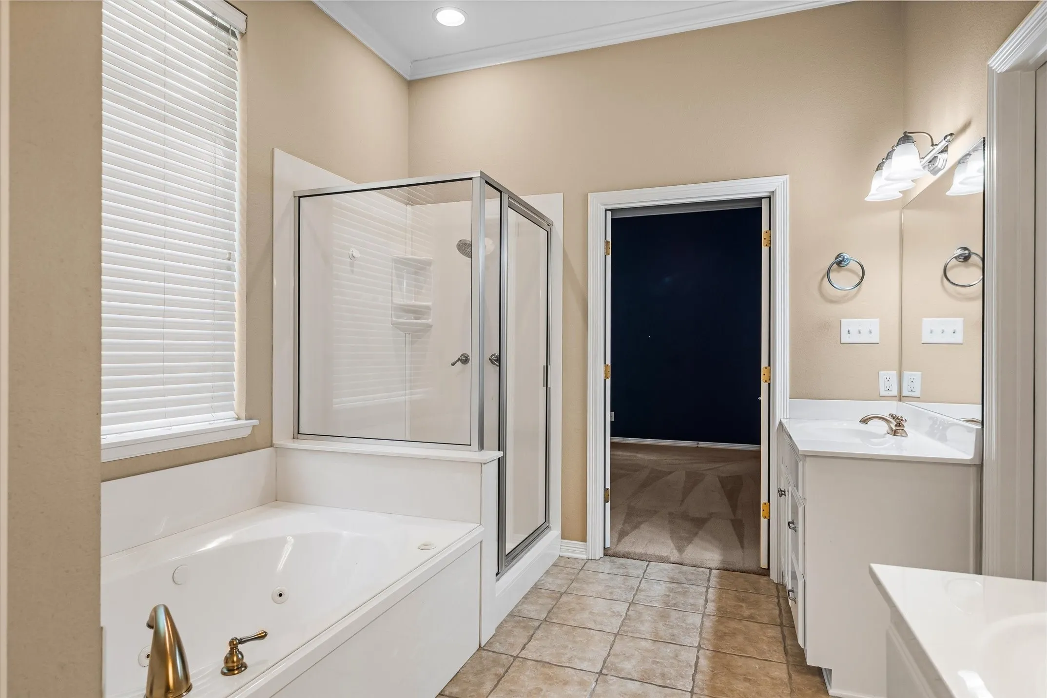 Single Family Residence For Sale in Wood County , 690 County Road 2310, Mineola, Texas 75773, 4 Bedroom, 3 Bathroom, 2 Garage spaces, 2,696 Sqft, built in 2007, mls#21332253, Real Estate Agent in Mineola, Homes For Sale in Wood county, Homes For Sale in Mineola, Realtor in Mineola Texas, Real Estate Brokerage Independent Realty Texas, Luminita Cordes Realtor